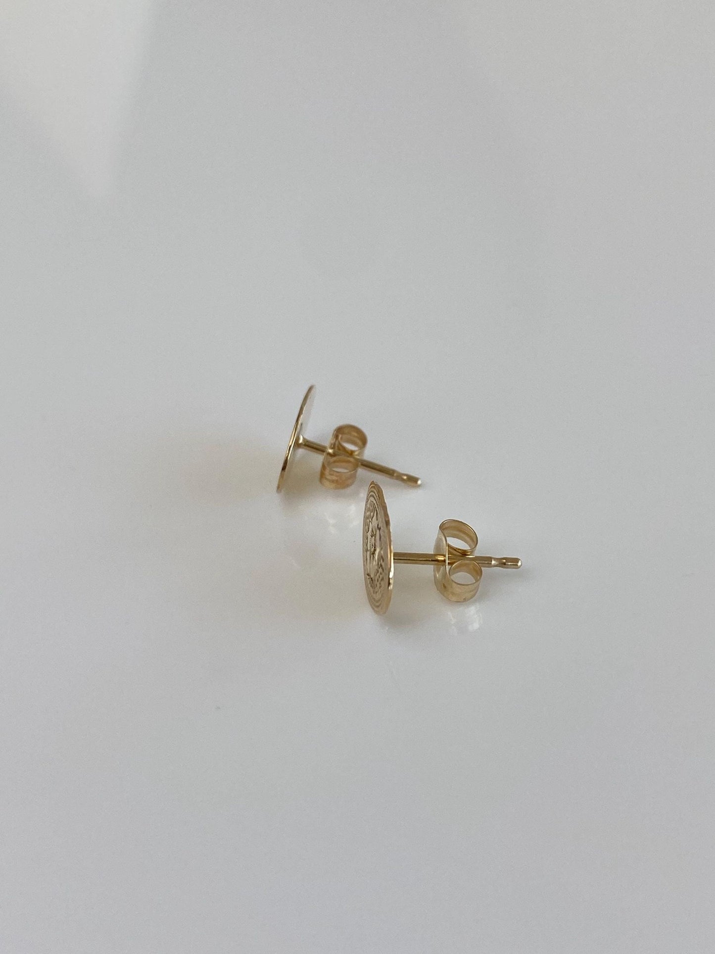 Vintage Solid 14k Yellow Gold Floral Stud Earrings