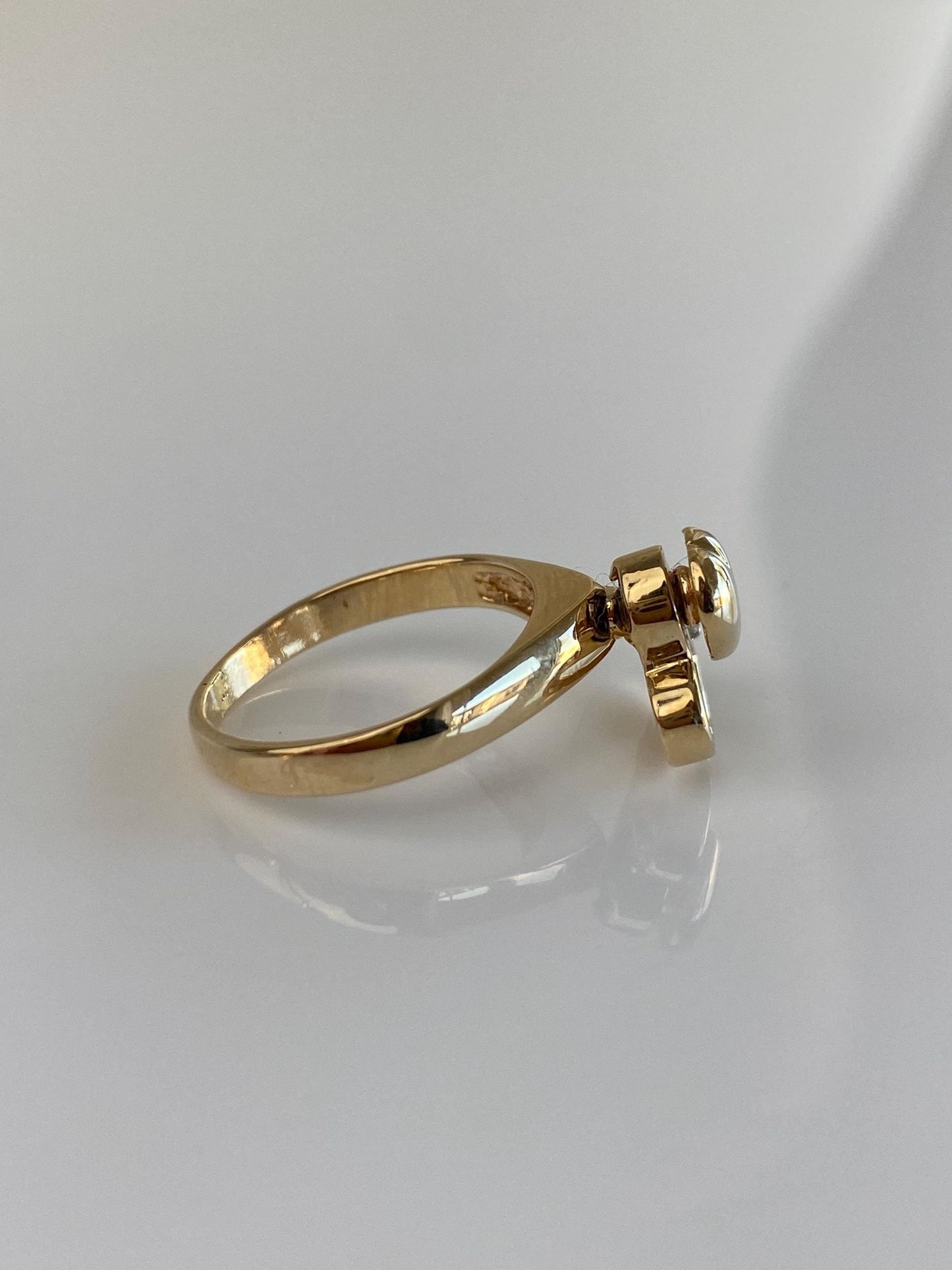 Vintage Solid 14k Yellow Gold Articulated Clear Sapphire Heart Fidget Ring - Size 4.5