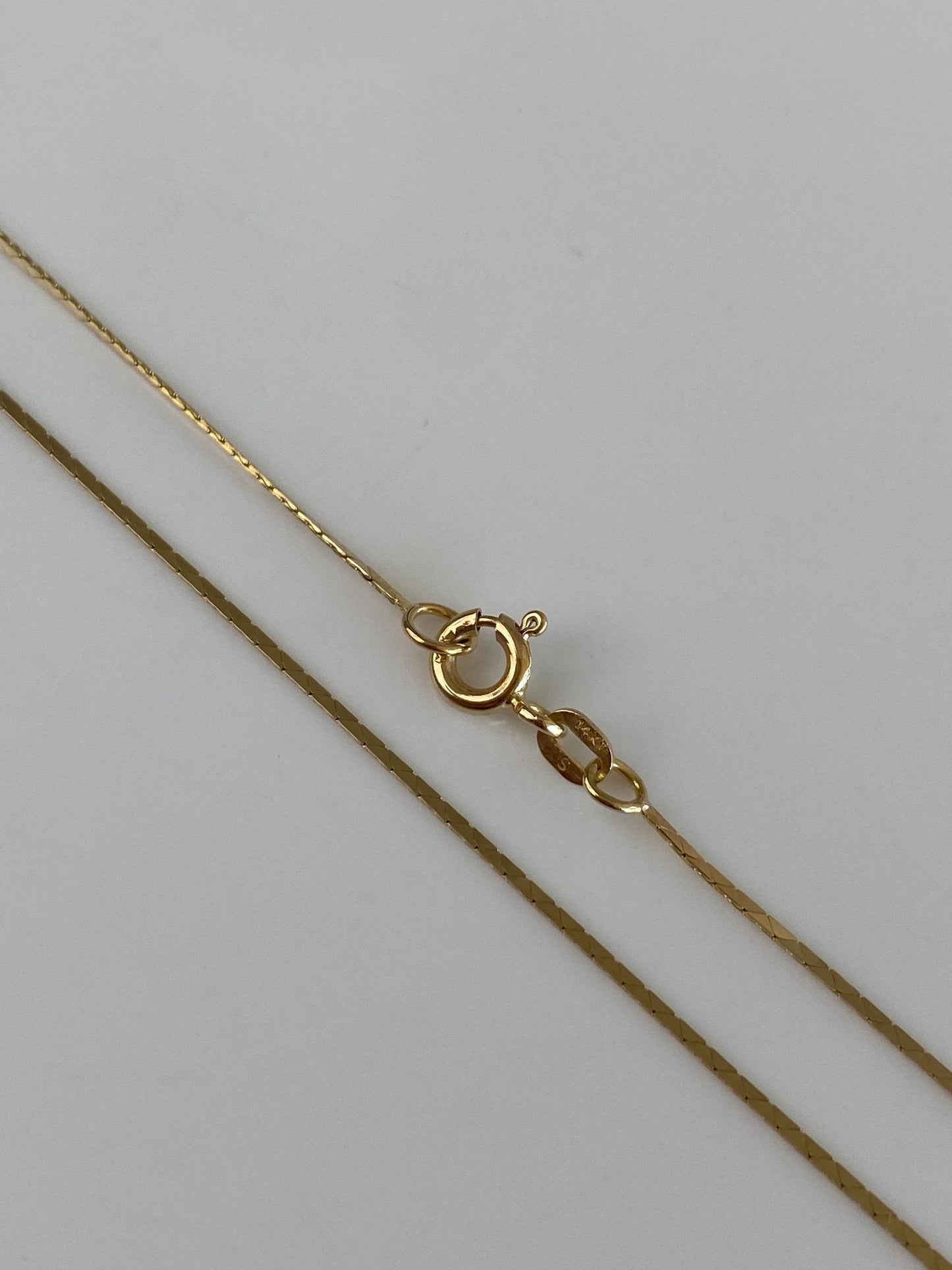 Vintage Solid 14k Yellow Gold Dainty Triangle Link Chain Necklace - 18 inches