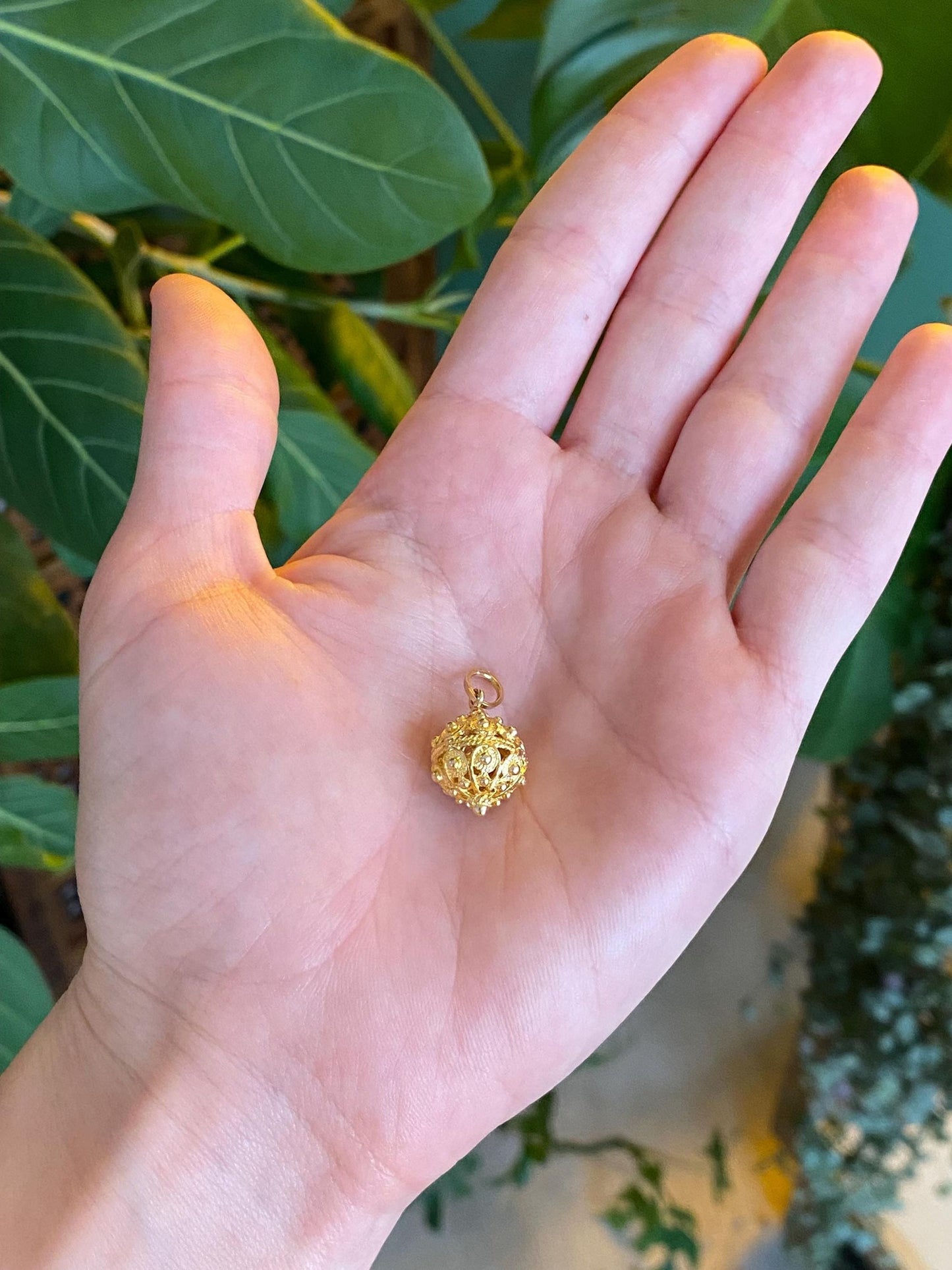 Vintage Solid 14k Yellow Gold Filigree Open Work Ball Charm