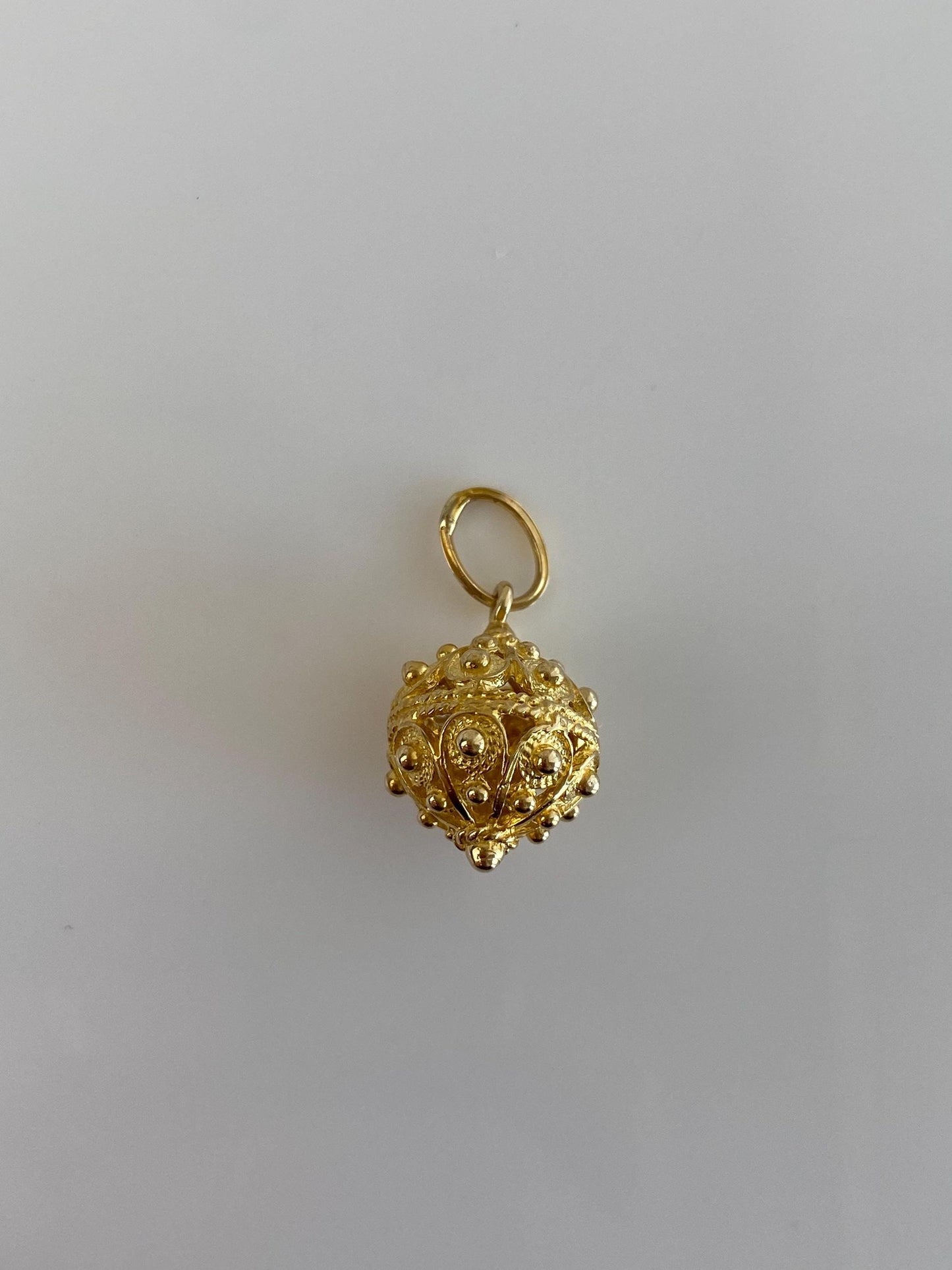 Vintage Solid 14k Yellow Gold Filigree Open Work Ball Charm