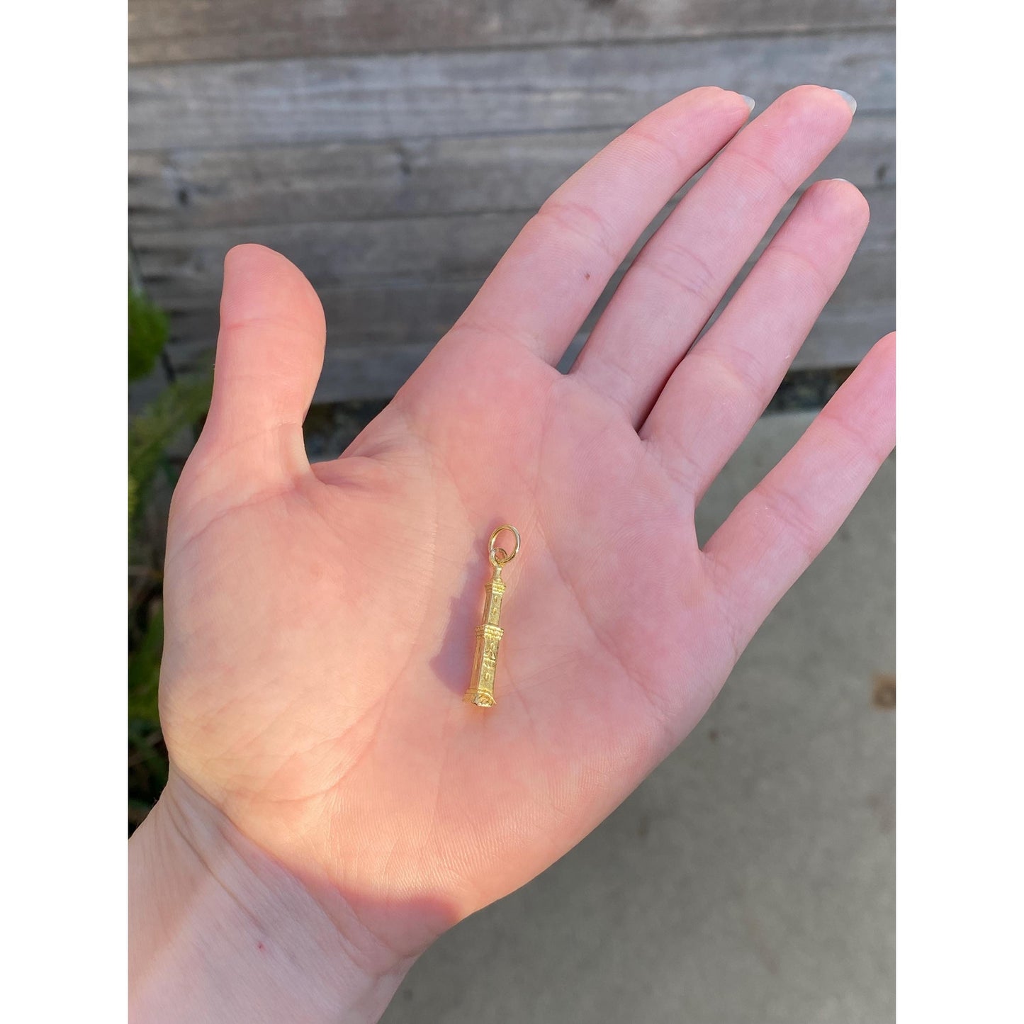 Vintage Solid 18k Yellow Gold Tower Building Charm