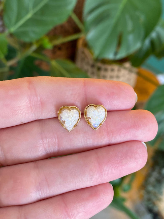 Vintage Solid 14k Yellow Gold Opal Resin Heart Stud Earrings