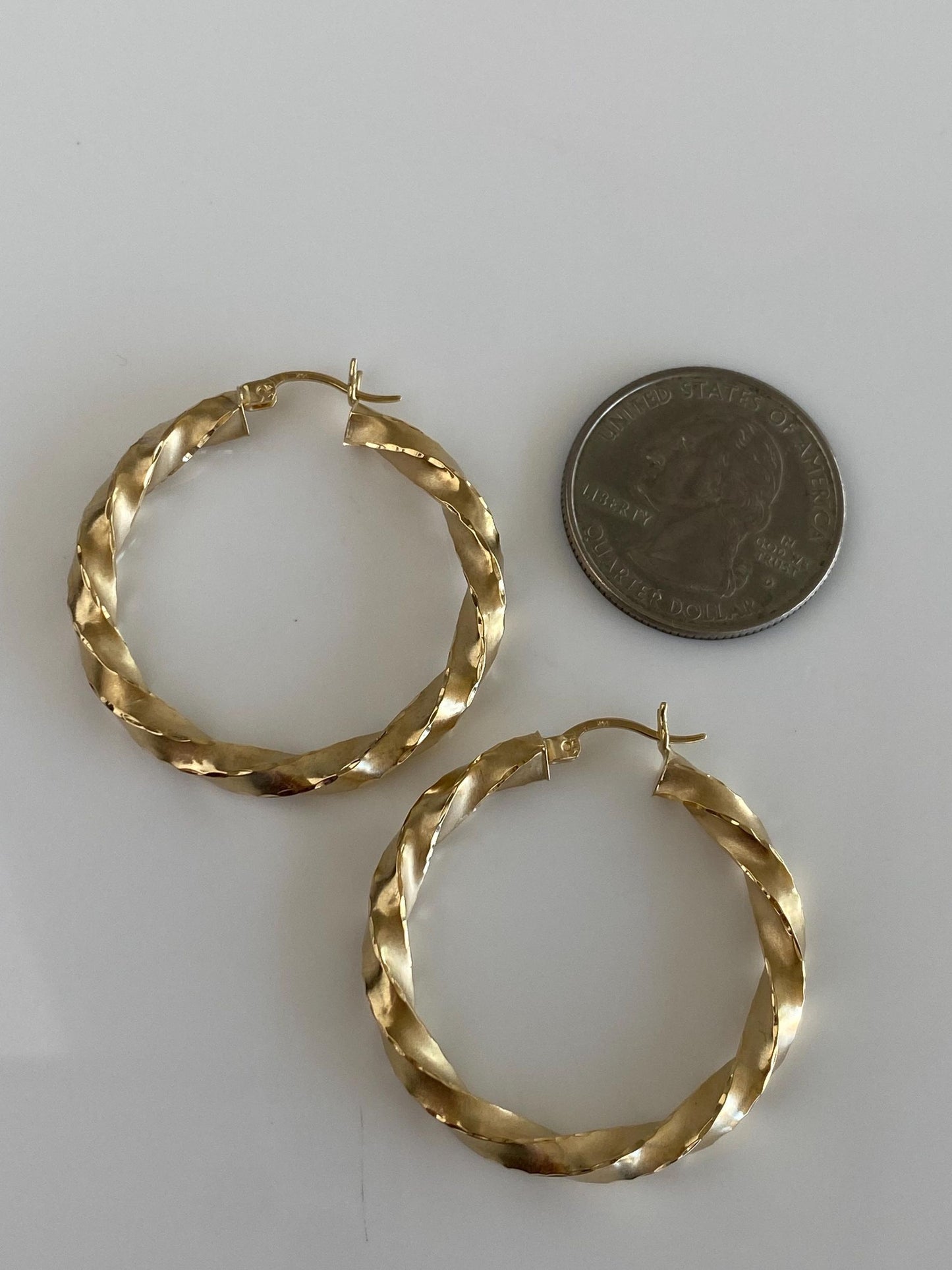 Vintage 14k Yellow Gold Twist Hoop Earrings