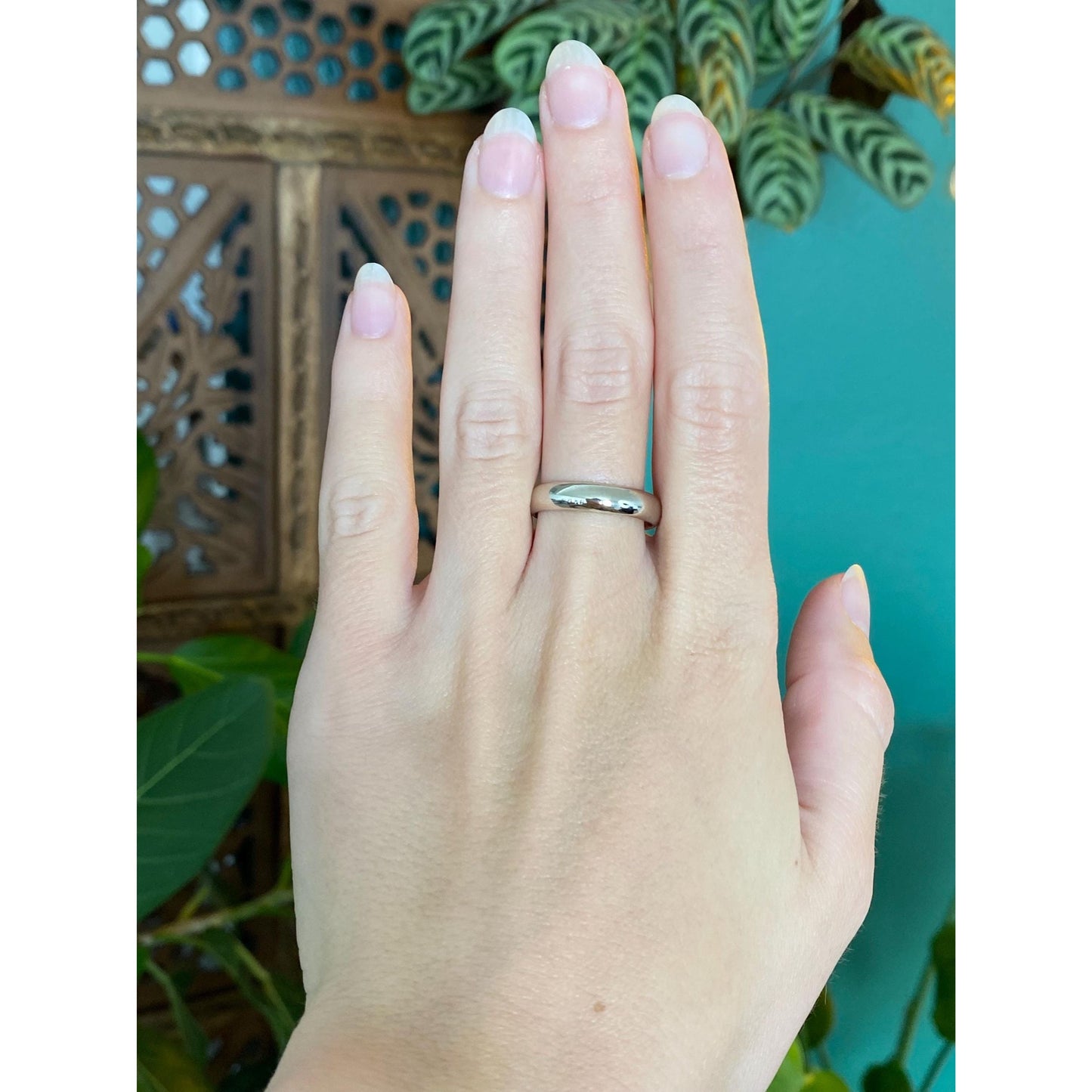 Vintage Solid 14k White Gold Ring Band - Size 8.75