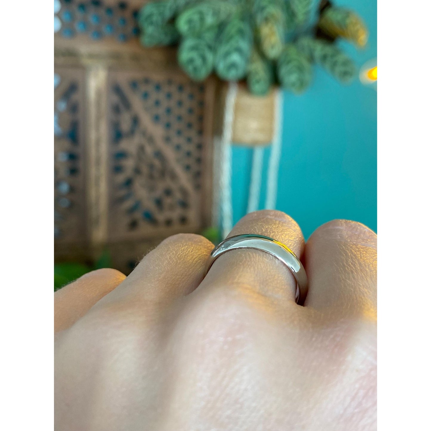 Vintage Solid 14k White Gold Ring Band - Size 8.75