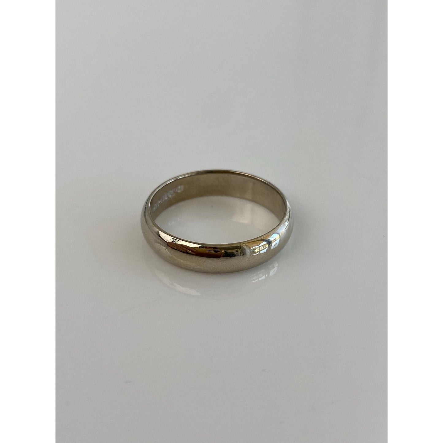 Vintage Solid 14k White Gold Ring Band - Size 8.75