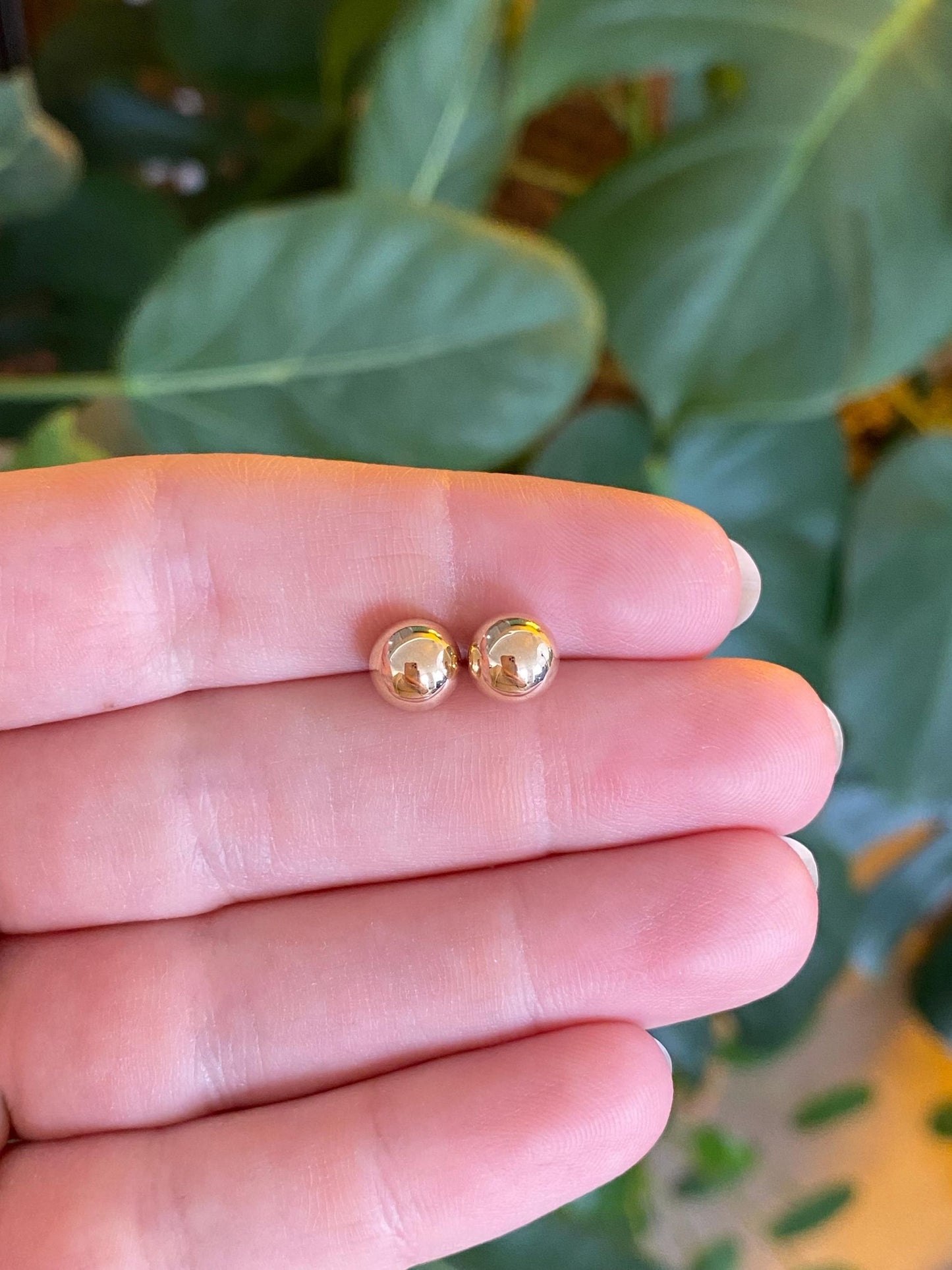 Vintage 14k Yellow Gold Med. Gold Ball Stud Earrings
