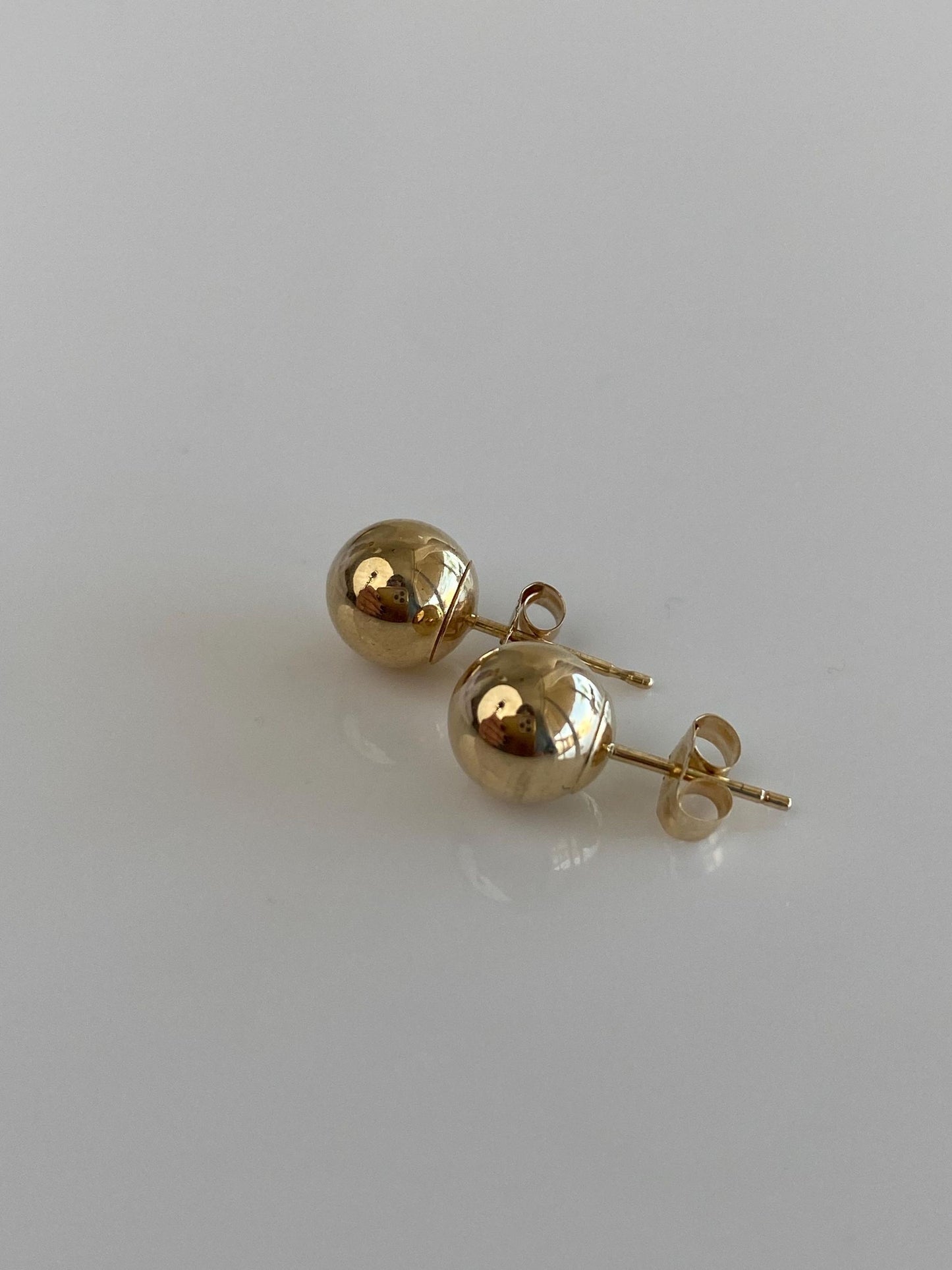 Vintage 14k Yellow Gold Med. Gold Ball Stud Earrings