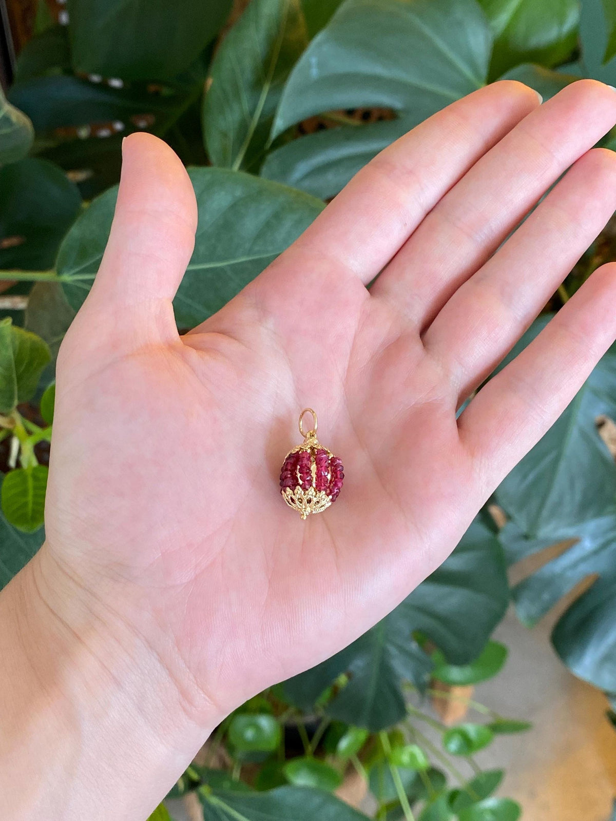 Vintage 18k Yellow Gold Ruby Beads Ball Charm