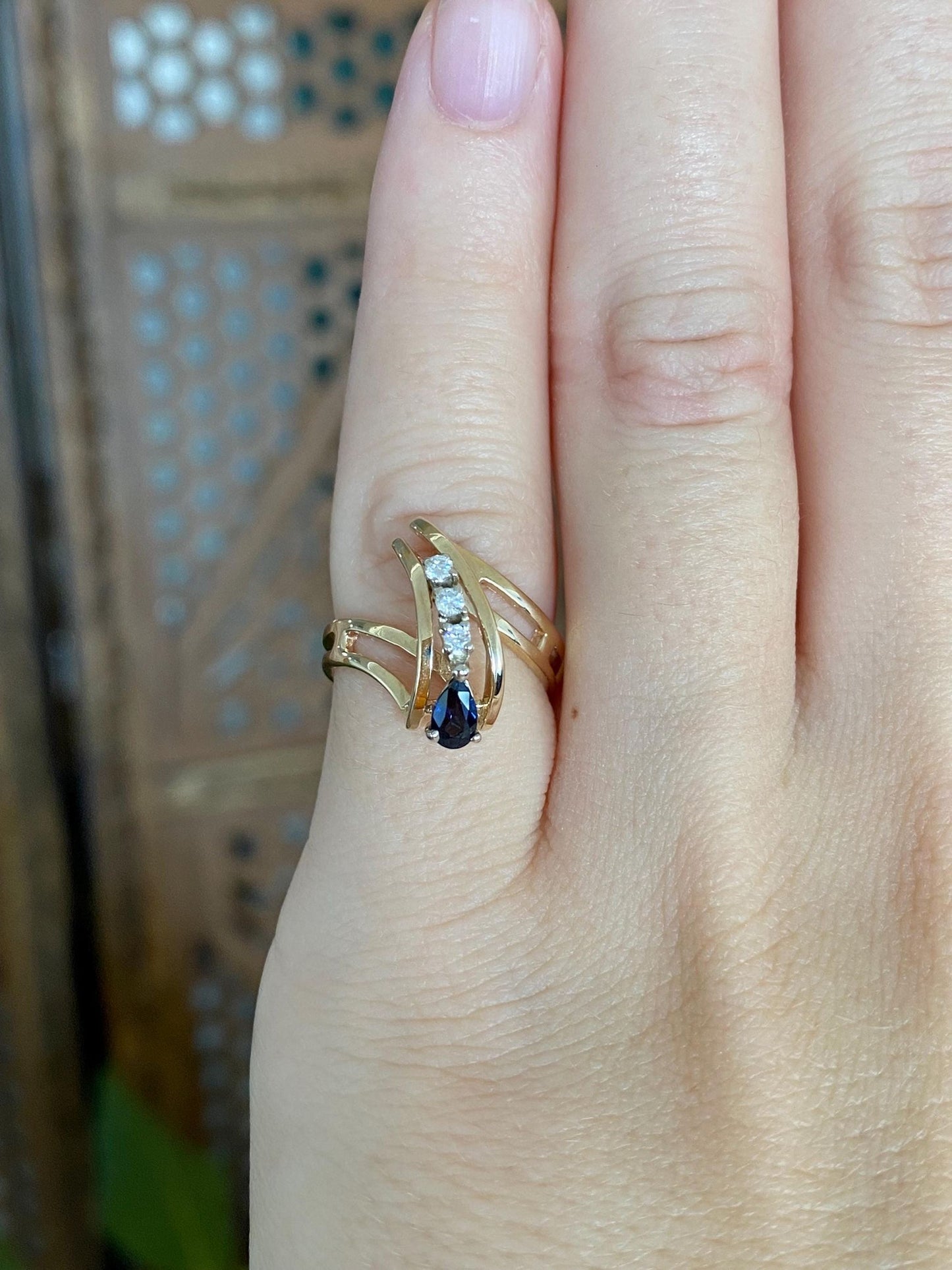 Solid 14k Yellow Gold Diamond Blue Sapphire Ring - Size 4.5
