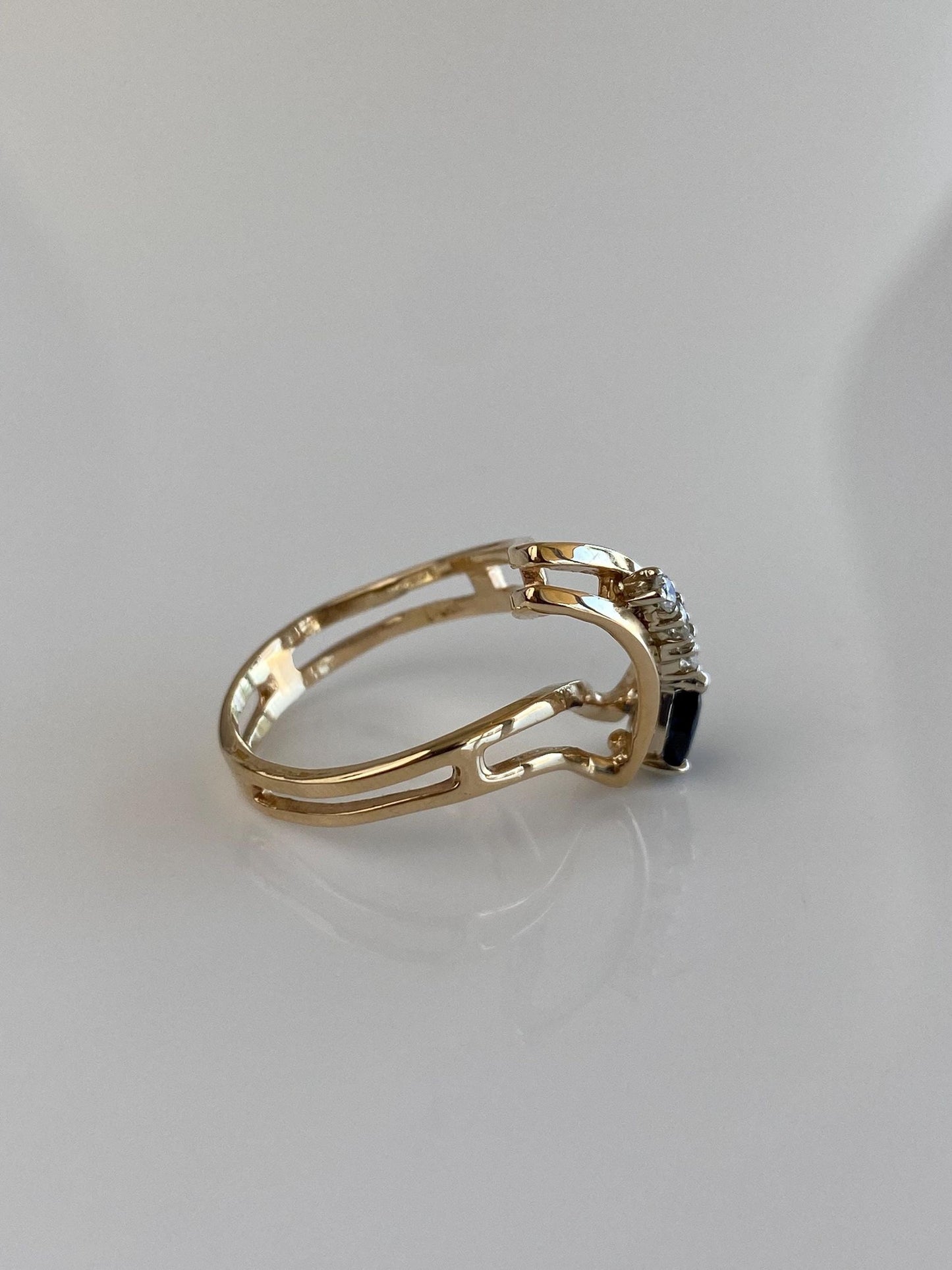 Solid 14k Yellow Gold Diamond Blue Sapphire Ring - Size 4.5
