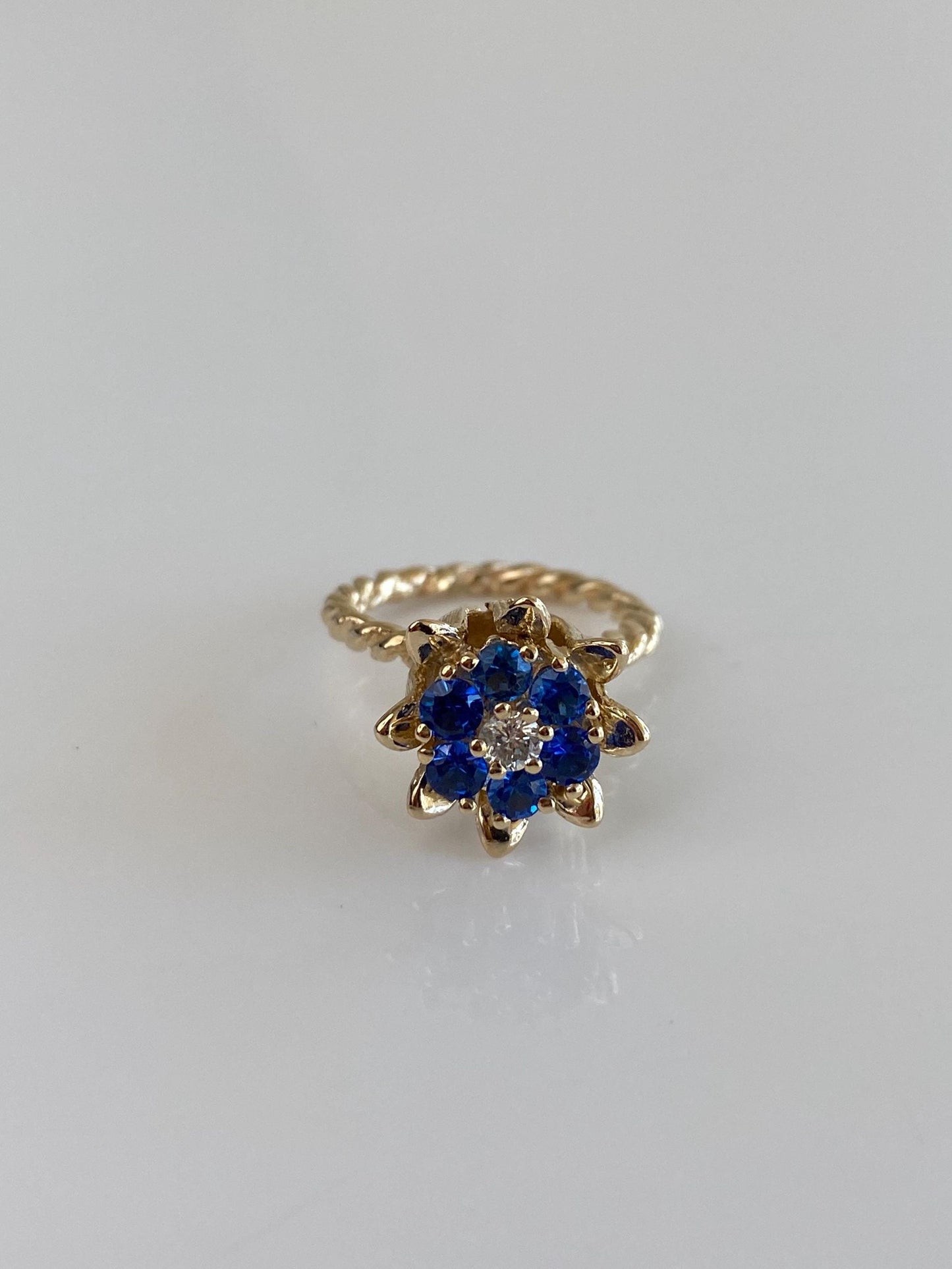 Vintage Solid 12k Yellow Gold Diamond Blue Spinel Halo Flower Ring - Size 4.25