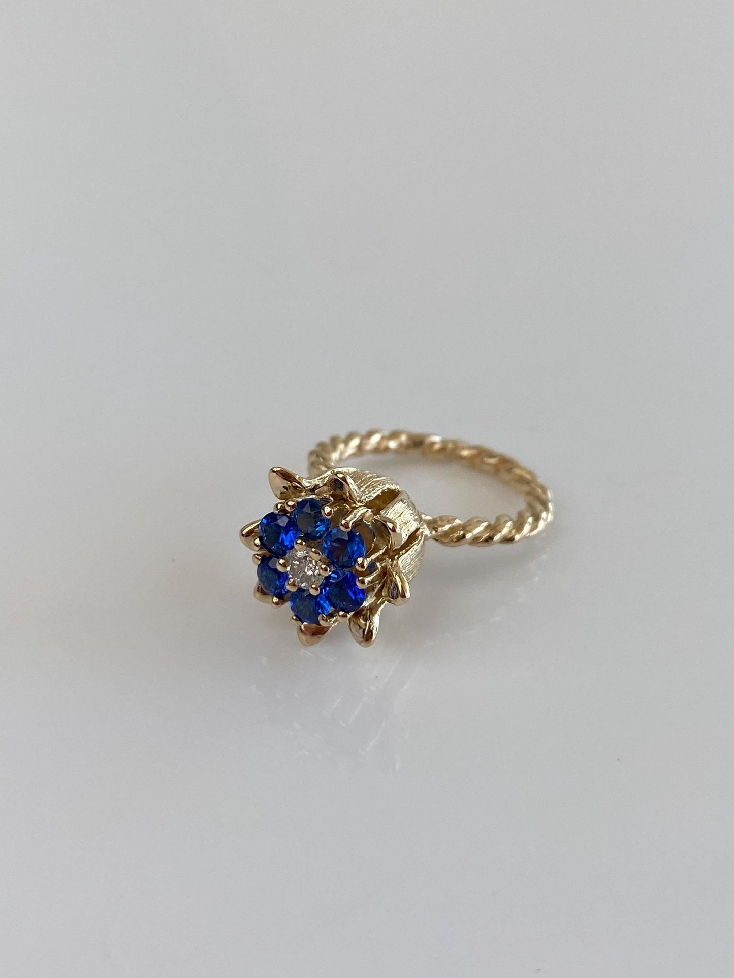 Vintage Solid 12k Yellow Gold Diamond Blue Spinel Halo Flower Ring - Size 4.25