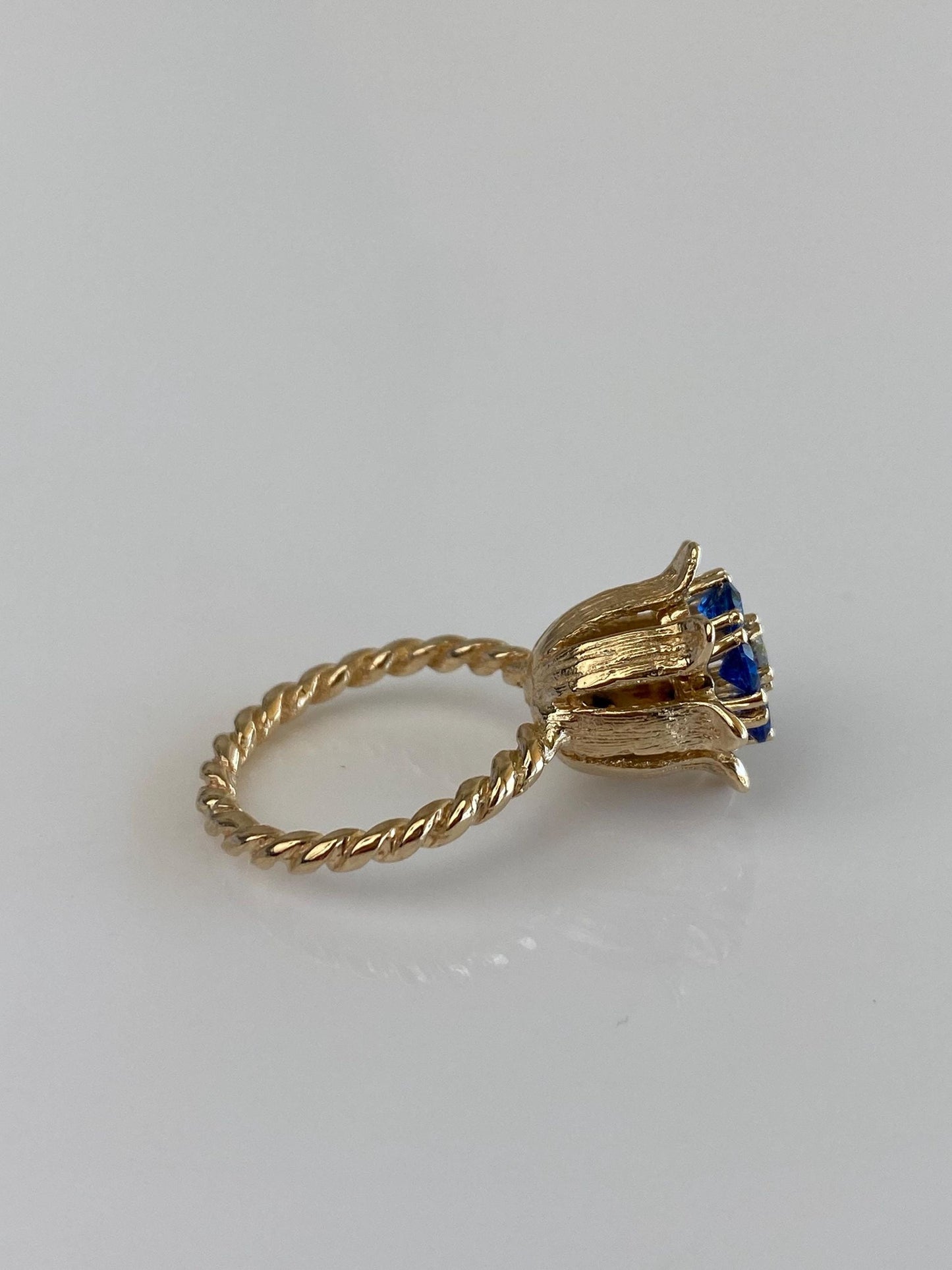 Vintage Solid 12k Yellow Gold Diamond Blue Spinel Halo Flower Ring - Size 4.25