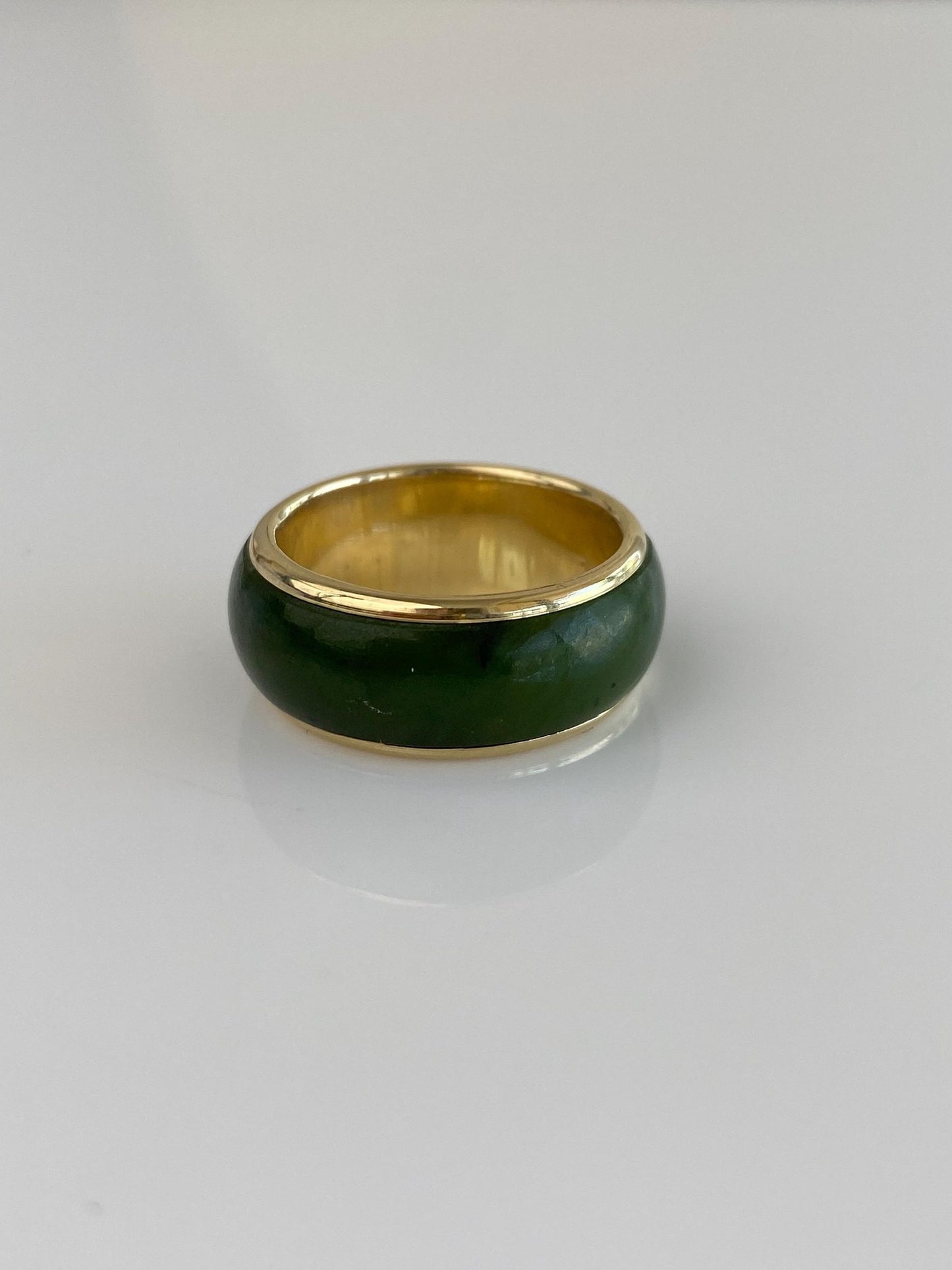 Vintage Solid 14k Yellow Gold Nephrite Jade Inlay Ring Band - Size 5.25