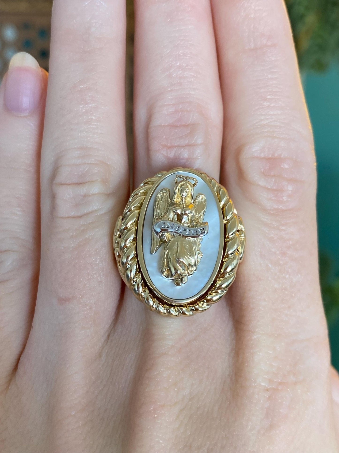 Vintage Solid 14k Yellow Gold Mother of Pearl 'INSPIRE' Angel Relgious Ring - Size 8.75
