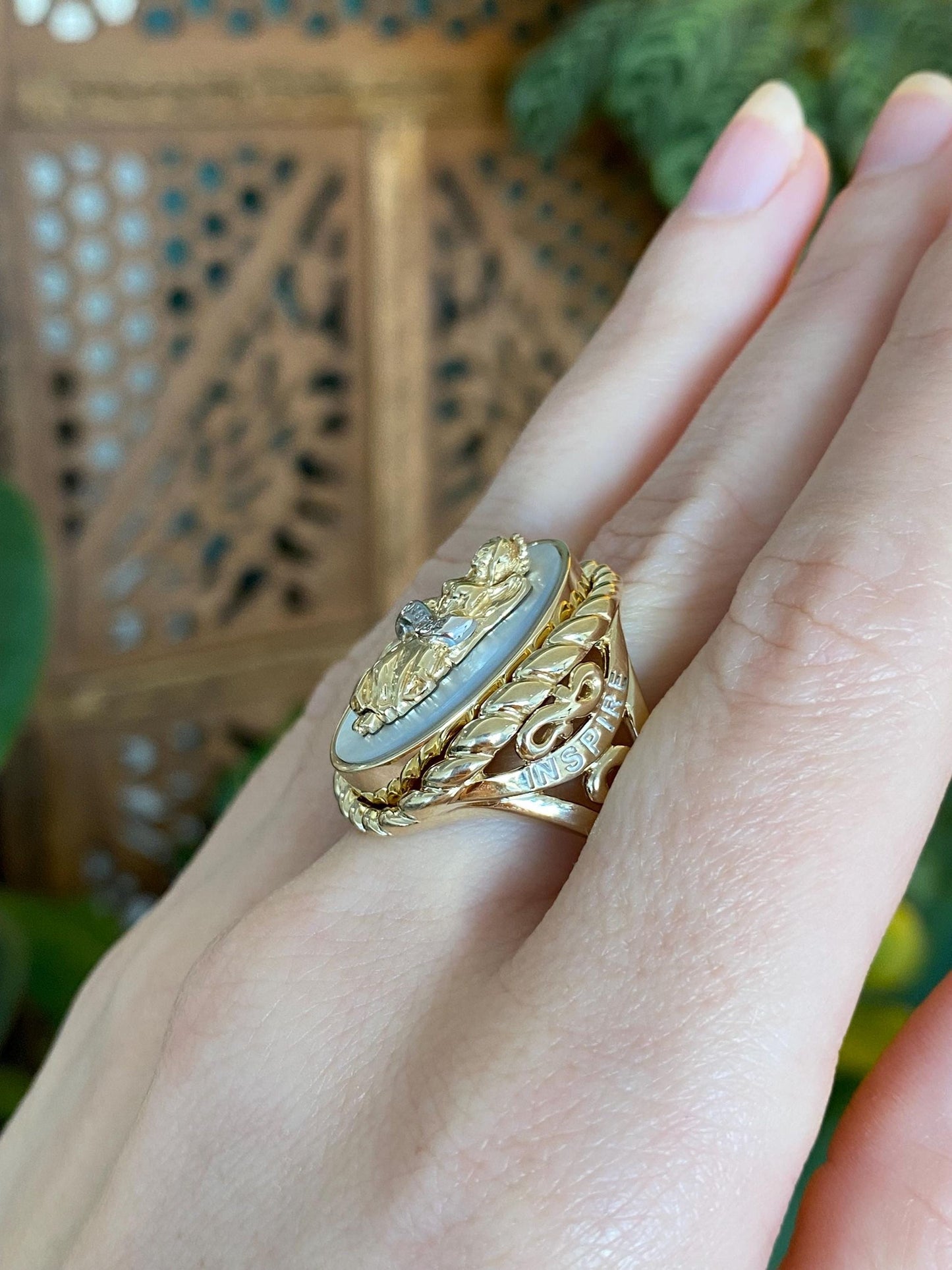 Vintage Solid 14k Yellow Gold Mother of Pearl 'INSPIRE' Angel Relgious Ring - Size 8.75