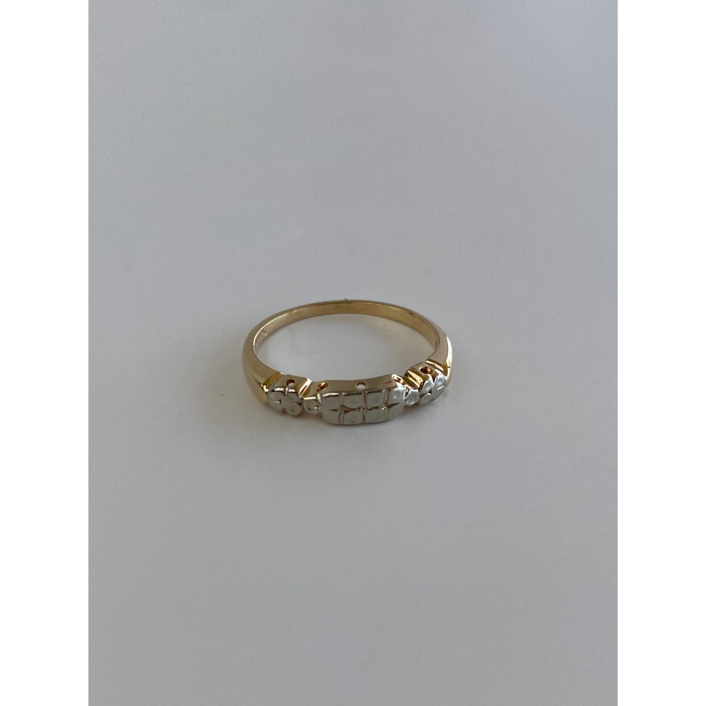 Vintage Solid 14k White & Yellow Gold Ring Band - Size 4.5