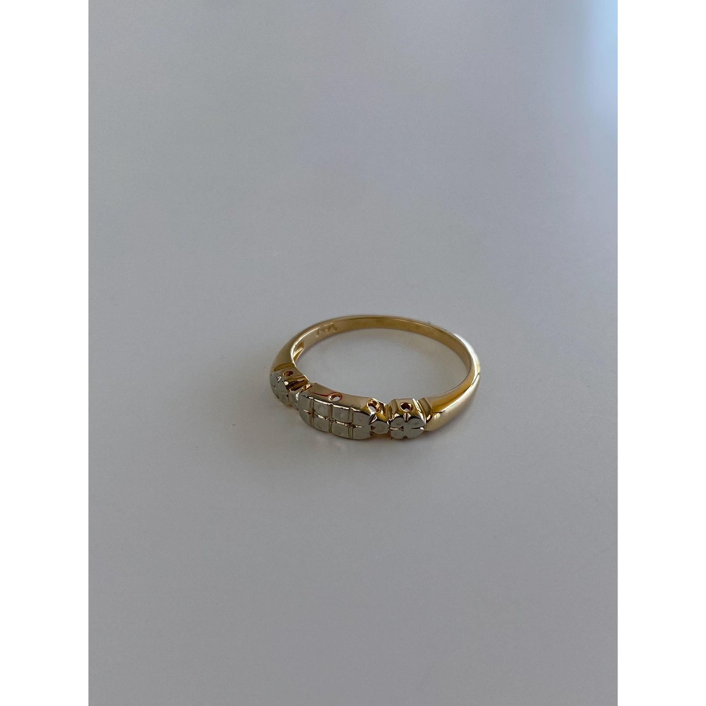 Vintage Solid 14k White & Yellow Gold Ring Band - Size 4.5