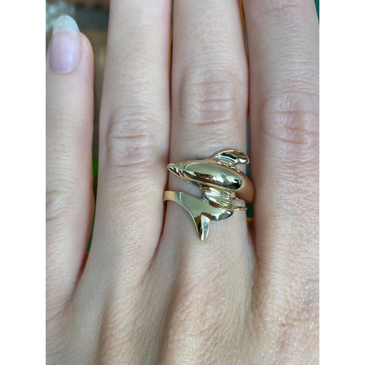 Vintage Solid 14k Yellow Gold Emerald Dolphin Ring - Size 7.25