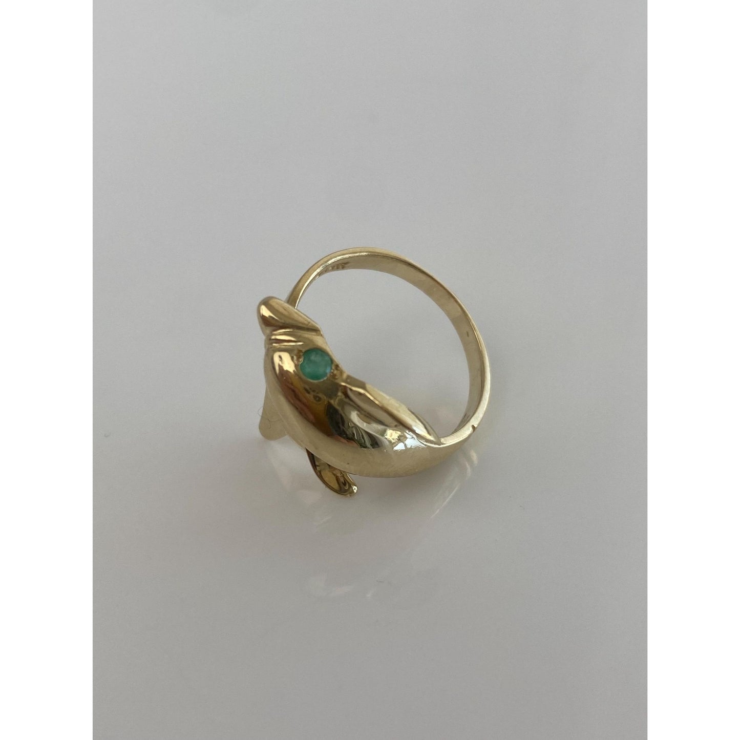 Vintage Solid 14k Yellow Gold Emerald Dolphin Ring - Size 7.25