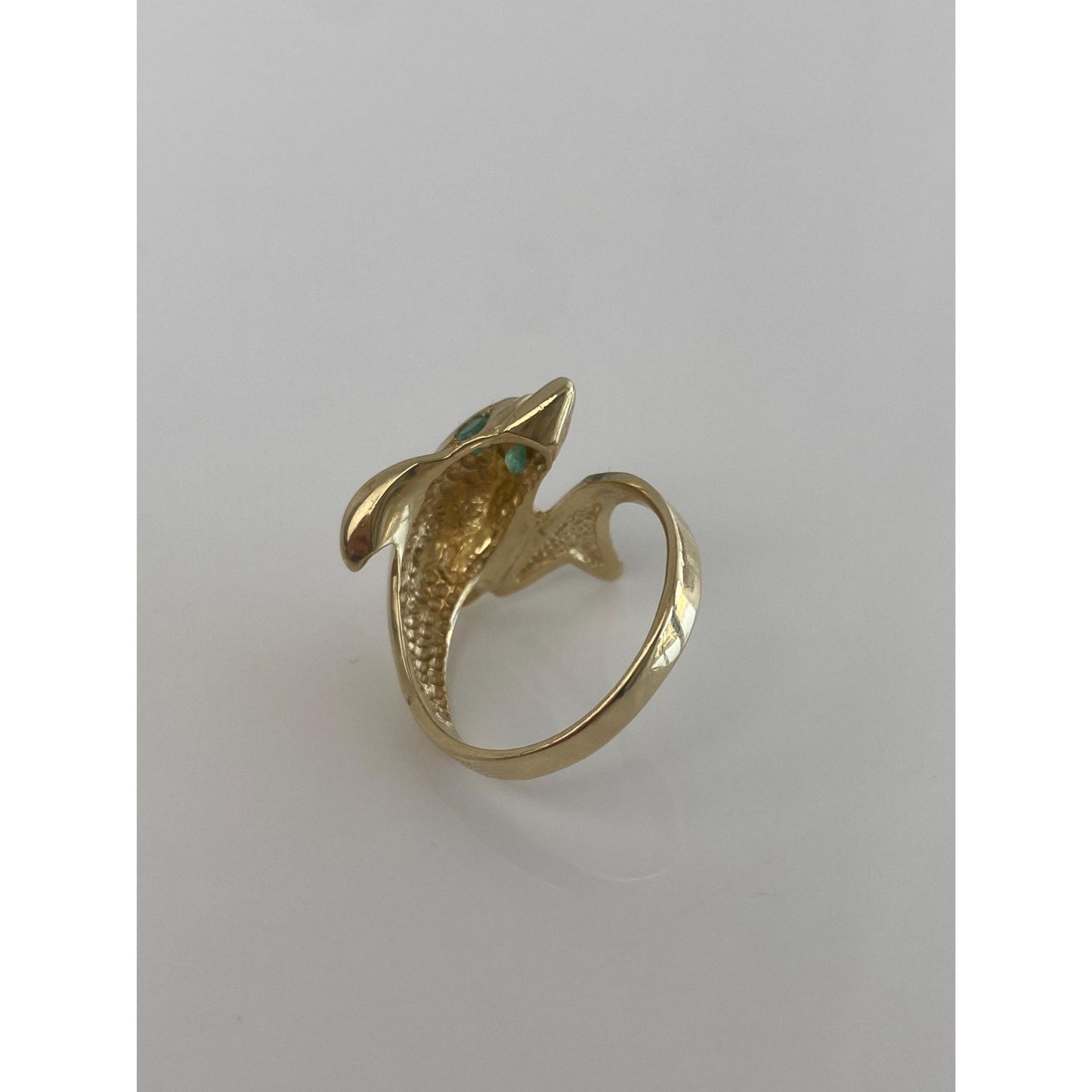 Vintage Solid 14k Yellow Gold Emerald Dolphin Ring - Size 7.25