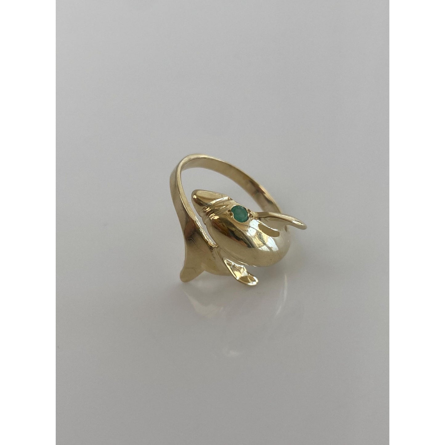 Vintage Solid 14k Yellow Gold Emerald Dolphin Ring - Size 7.25