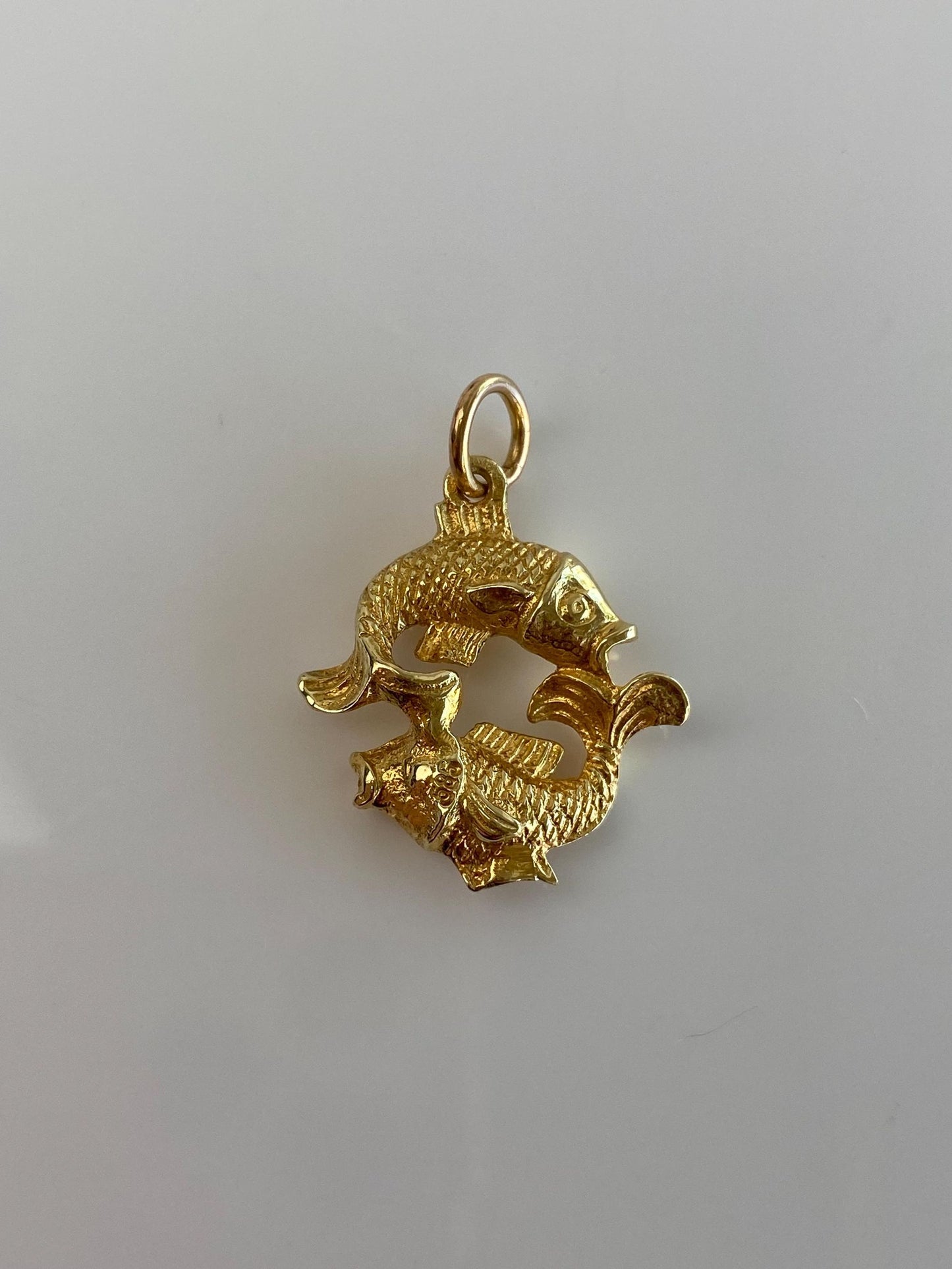 Vintage Solid 14k Yellow Gold Pisces Fish Charm