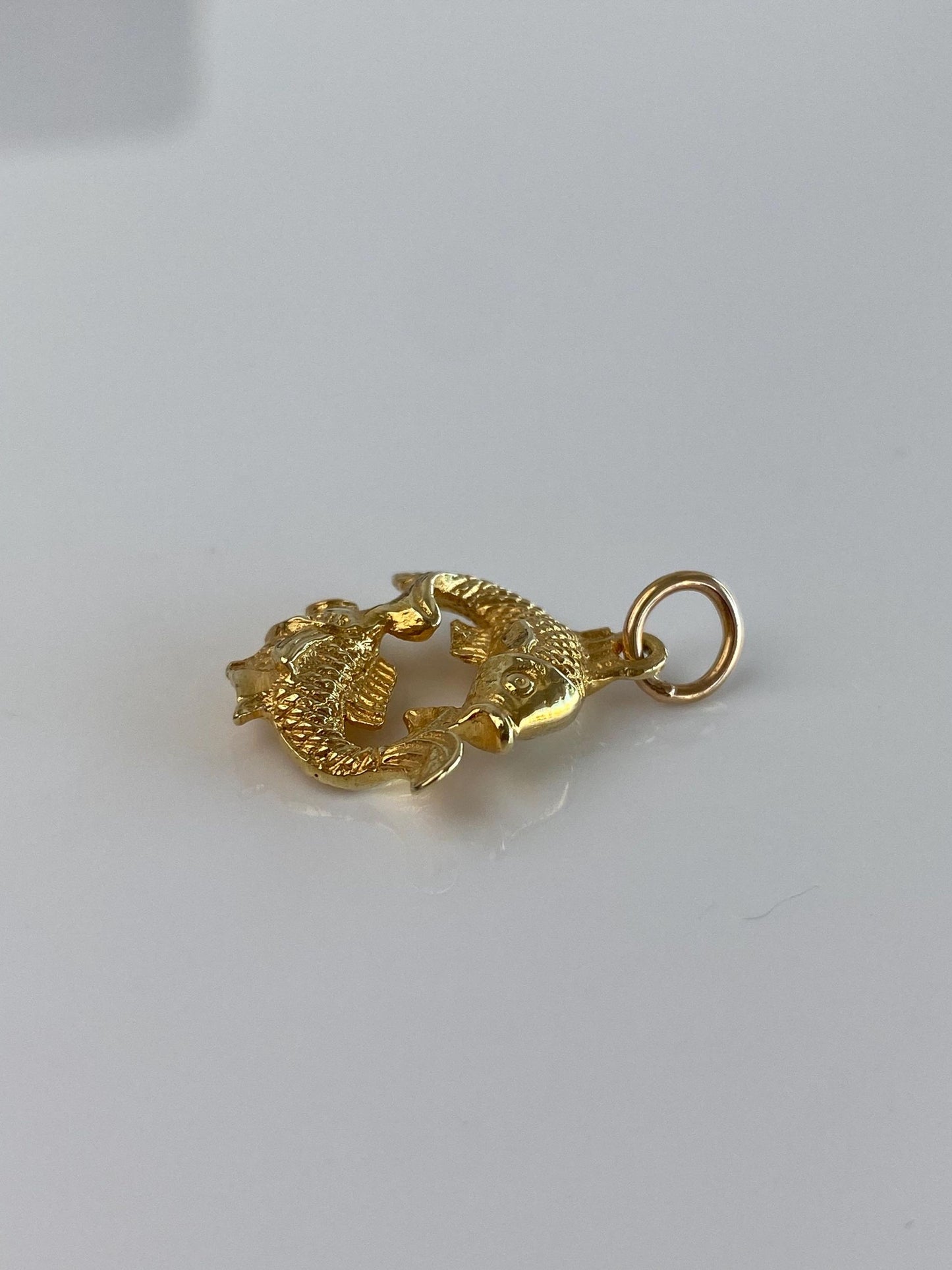 Vintage Solid 14k Yellow Gold Pisces Fish Charm