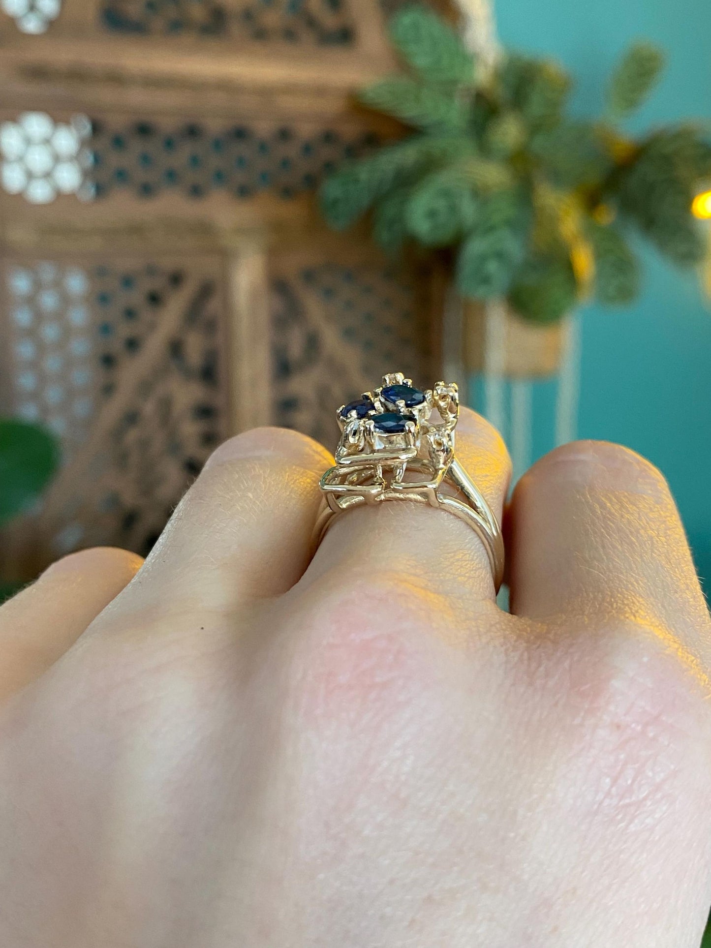 Vintage Solid 14k Yellow Gold Diamond Blue Sapphire Cubist Ring - Size 6.25