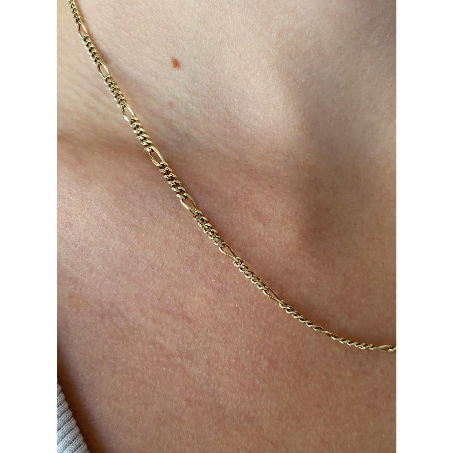 Vintage Solid 14k Yellow Gold Figaro Chain Necklace - 18 inches