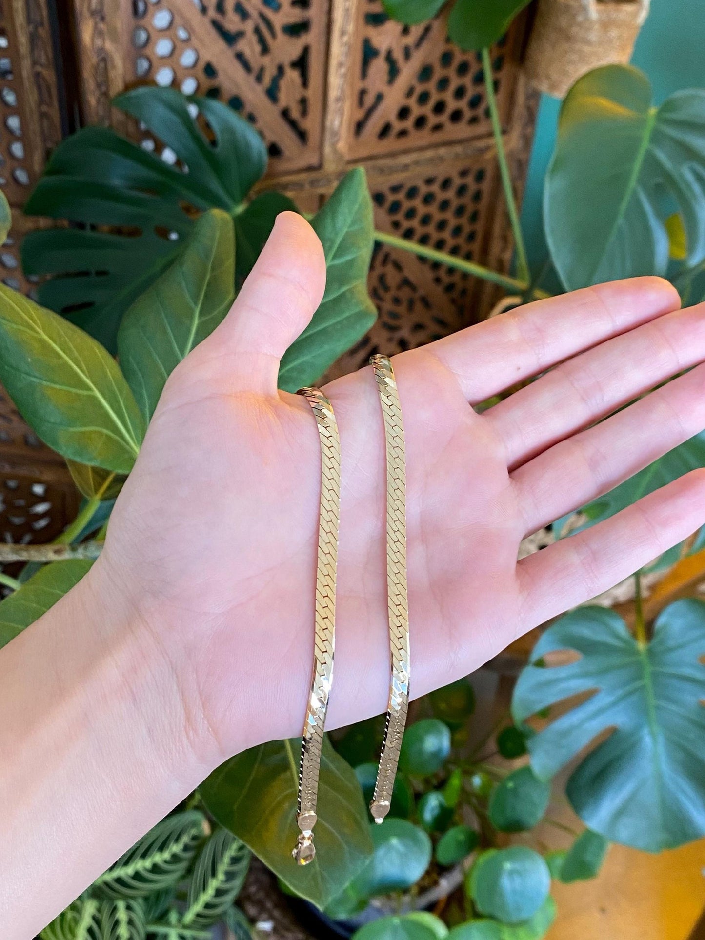 Vintage Solid 14k Yellow Gold Chunky Herringbone Chain Necklace - 20.25 inches