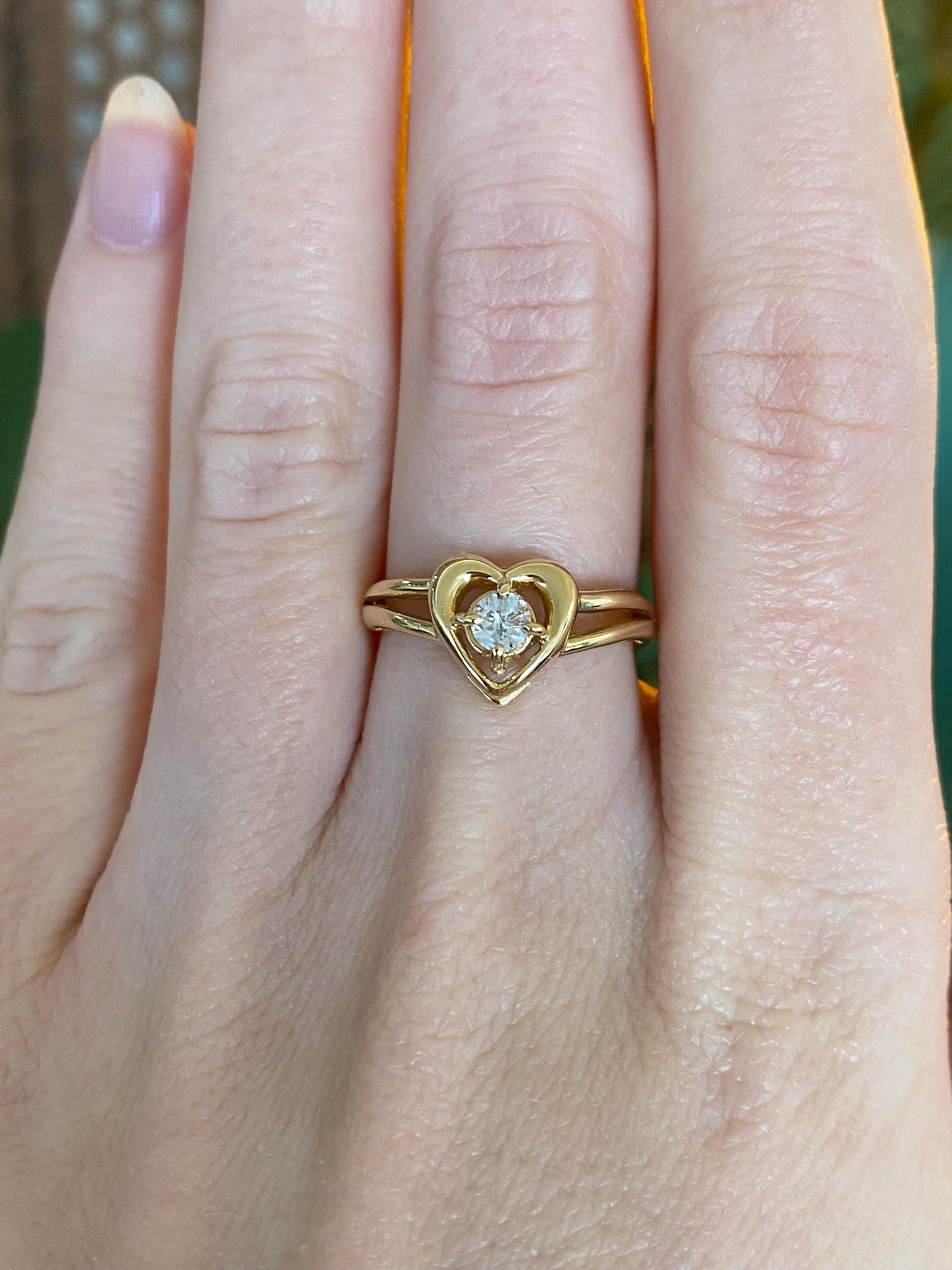 Vintage Solid 18k Yellow Gold Diamond Heart Ring - Size 6.5