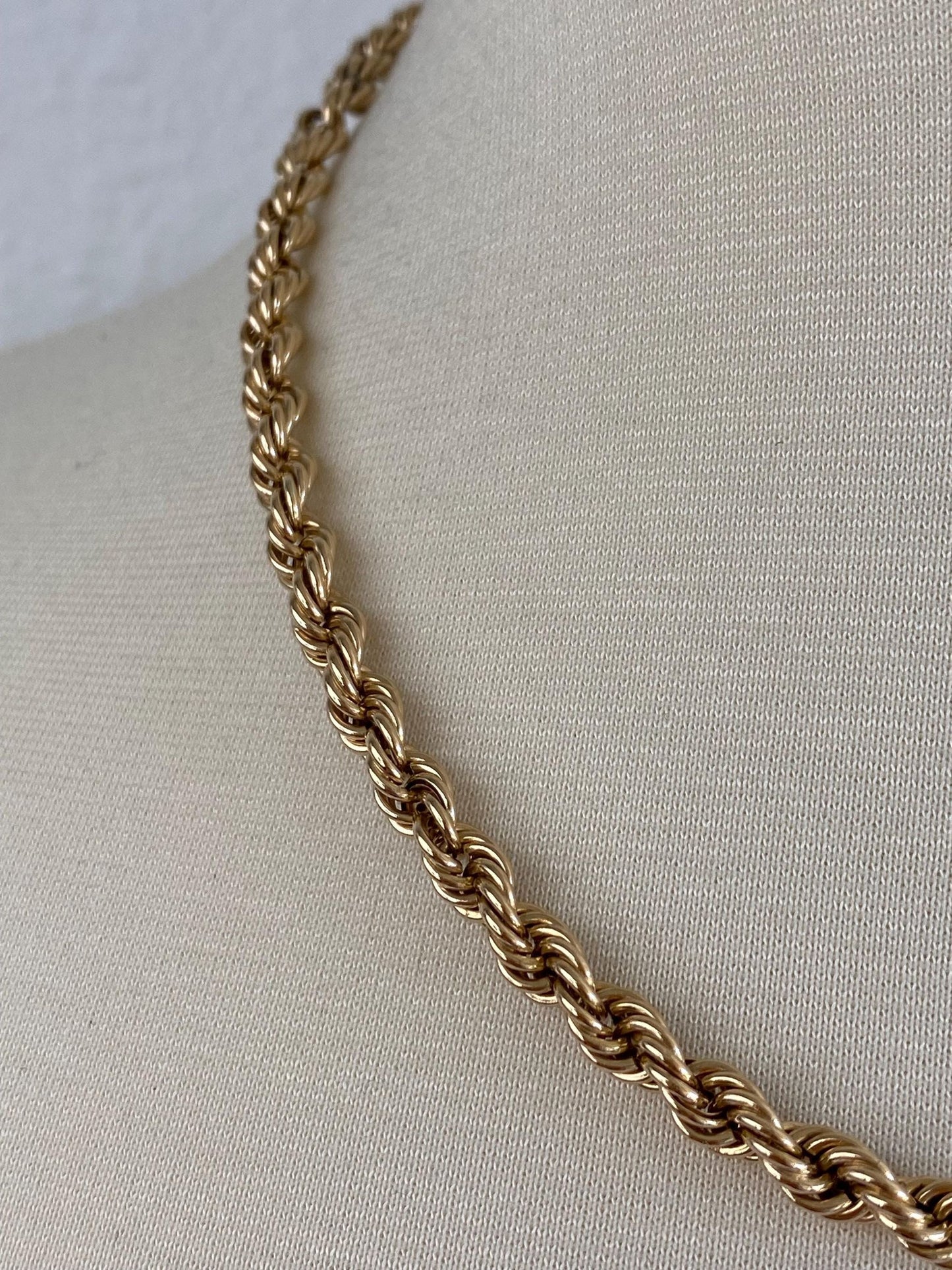 Vintage Solid 14k Yellow Gold Chunky Rope Chain Necklace - 18.75 inches