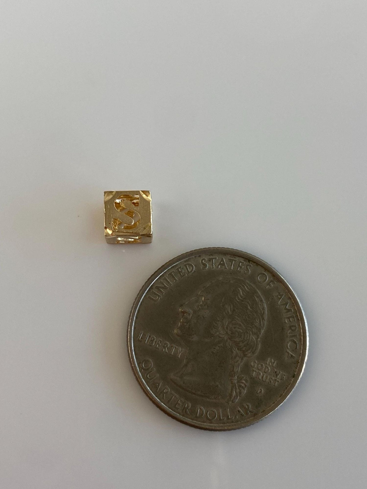 Vintage Solid 14k Yellow Gold Diamond Cut Initial 'S' Cube Charm