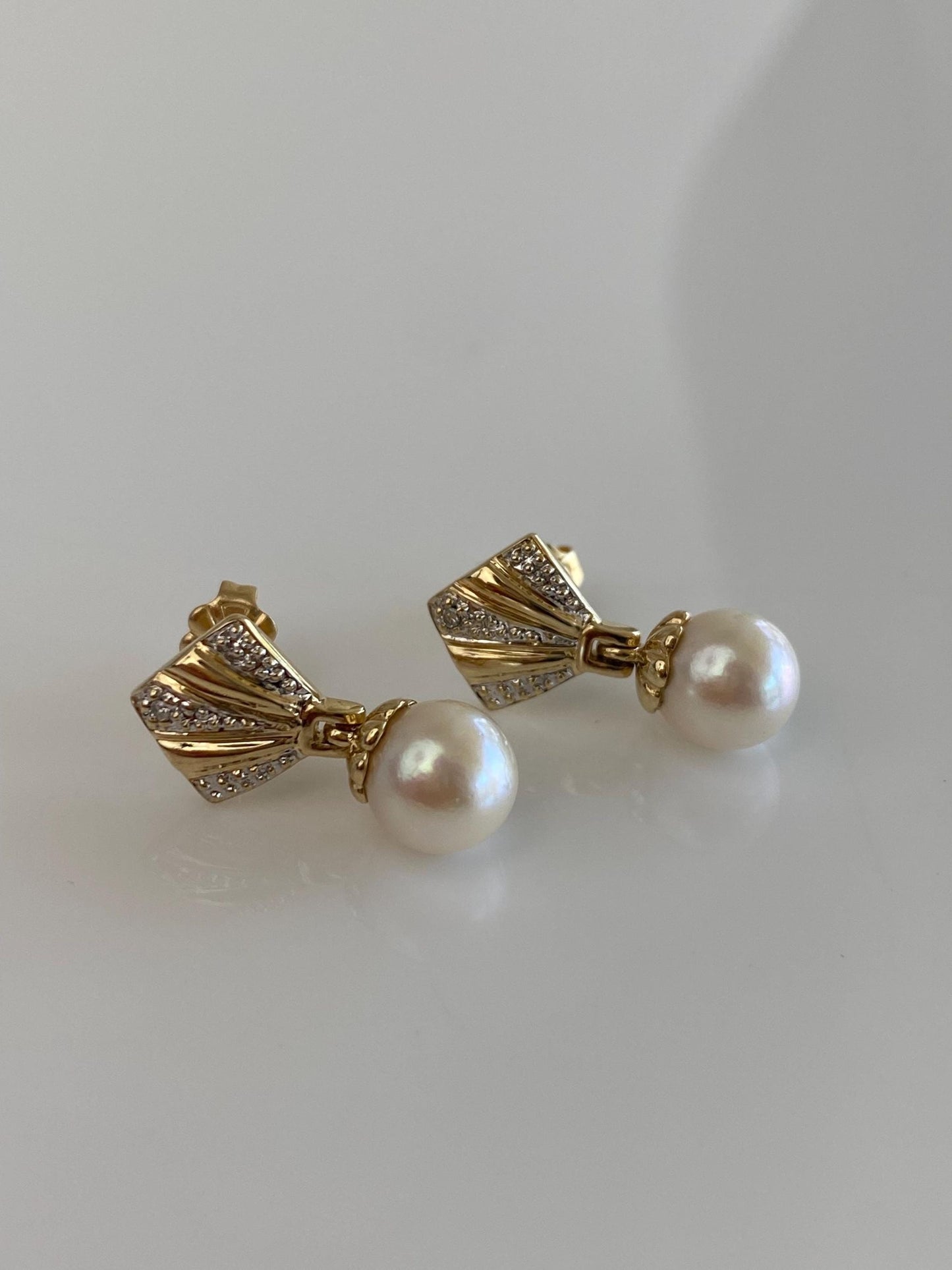 Vintage Solid 14k White & Yellow Gold Diamond Pearl Dangle Stud Earrings