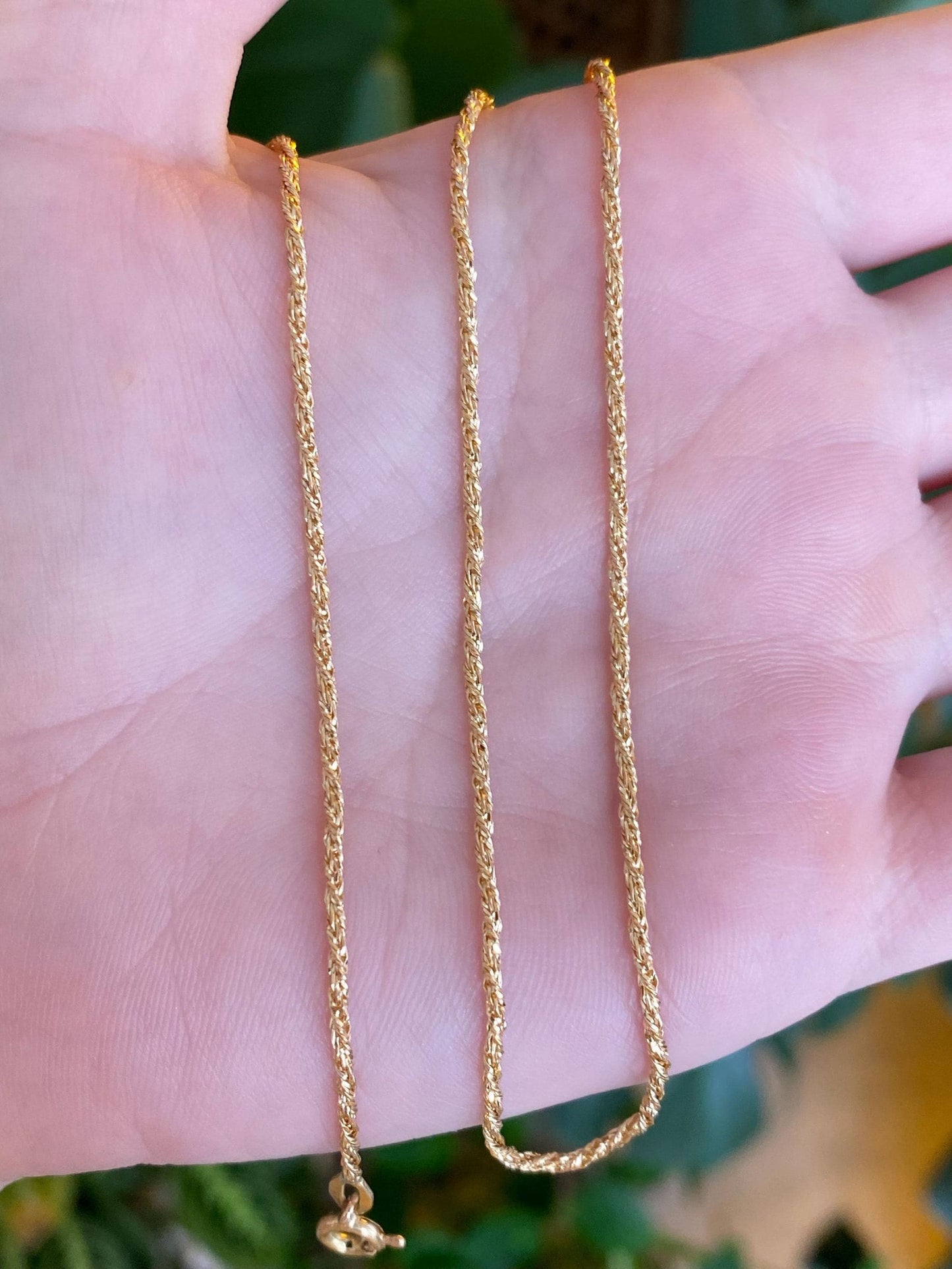 Vintage Solid 18k Yellow Gold Twist Style Chain Necklace - 15.5 inches