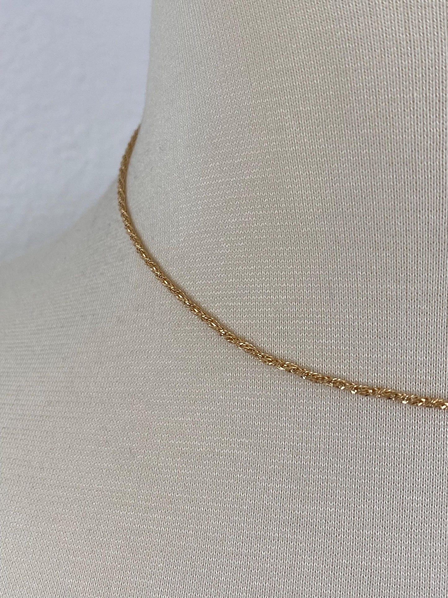 Vintage Solid 18k Yellow Gold Twist Style Chain Necklace - 15.5 inches