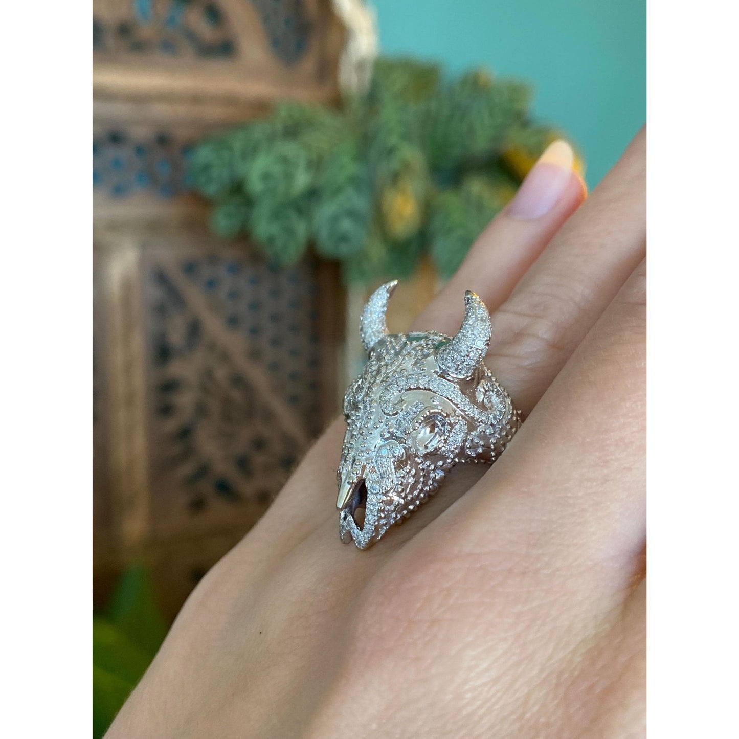 Vintage Solid 14k White Gold Diamond Cow Skull Ring - Size 5.25