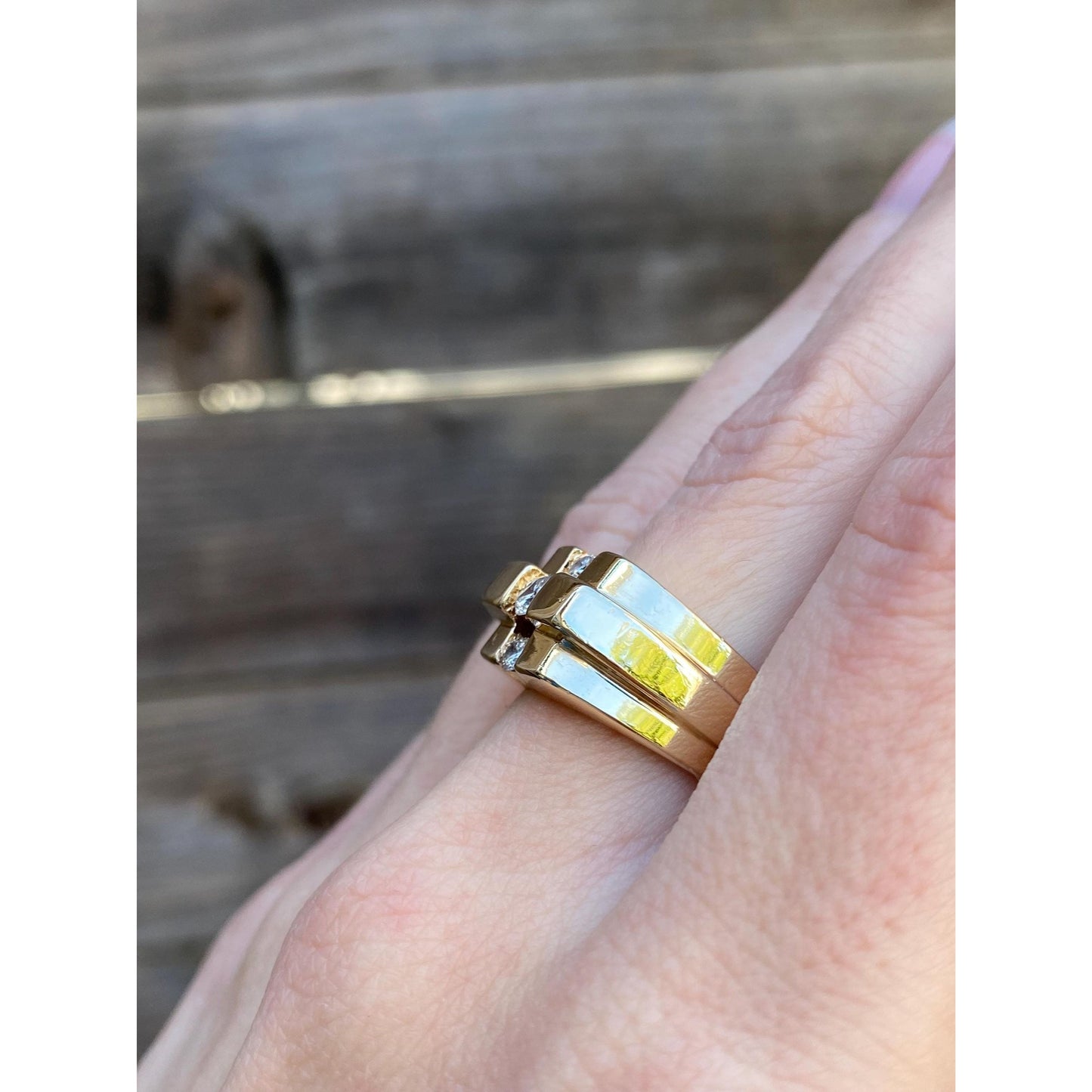 Vintage Solid 14k Yellow Gold Diamond Stepped Ring - Size 7.25