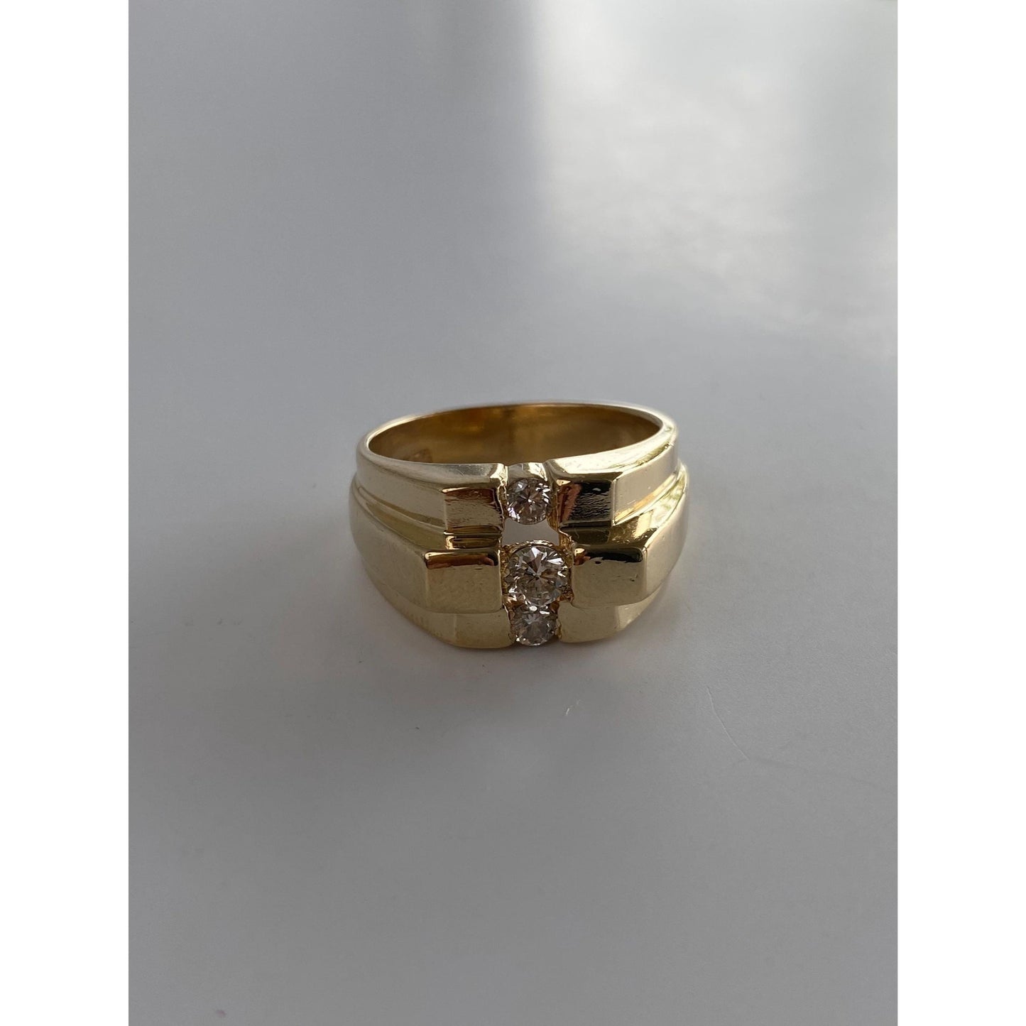 Vintage Solid 14k Yellow Gold Diamond Stepped Ring - Size 7.25