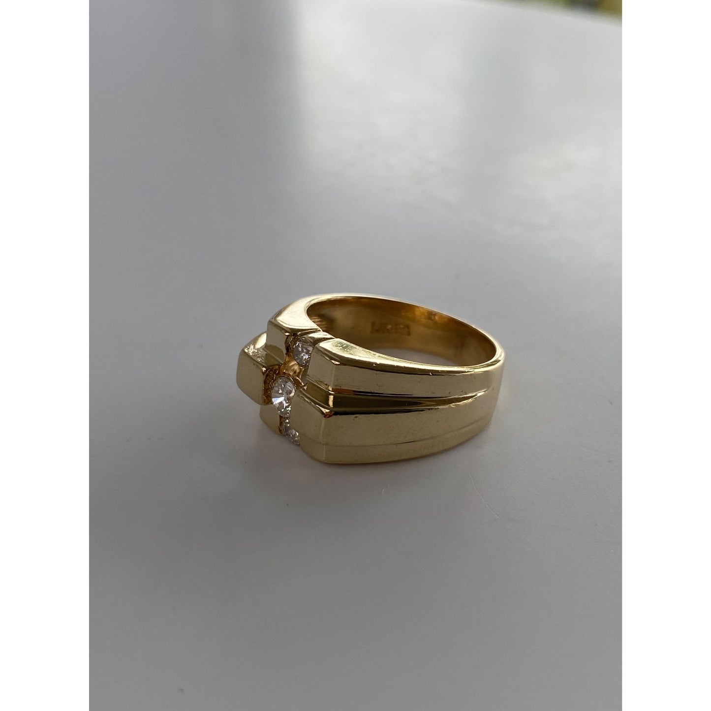 Vintage Solid 14k Yellow Gold Diamond Stepped Ring - Size 7.25