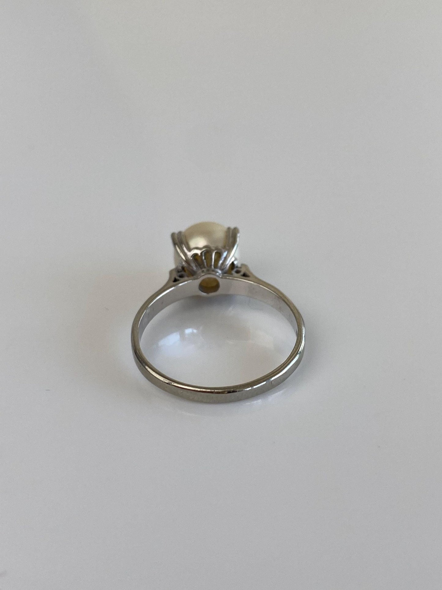 Vintage Solid 14k White Gold Pearl Ring - Size 6.25