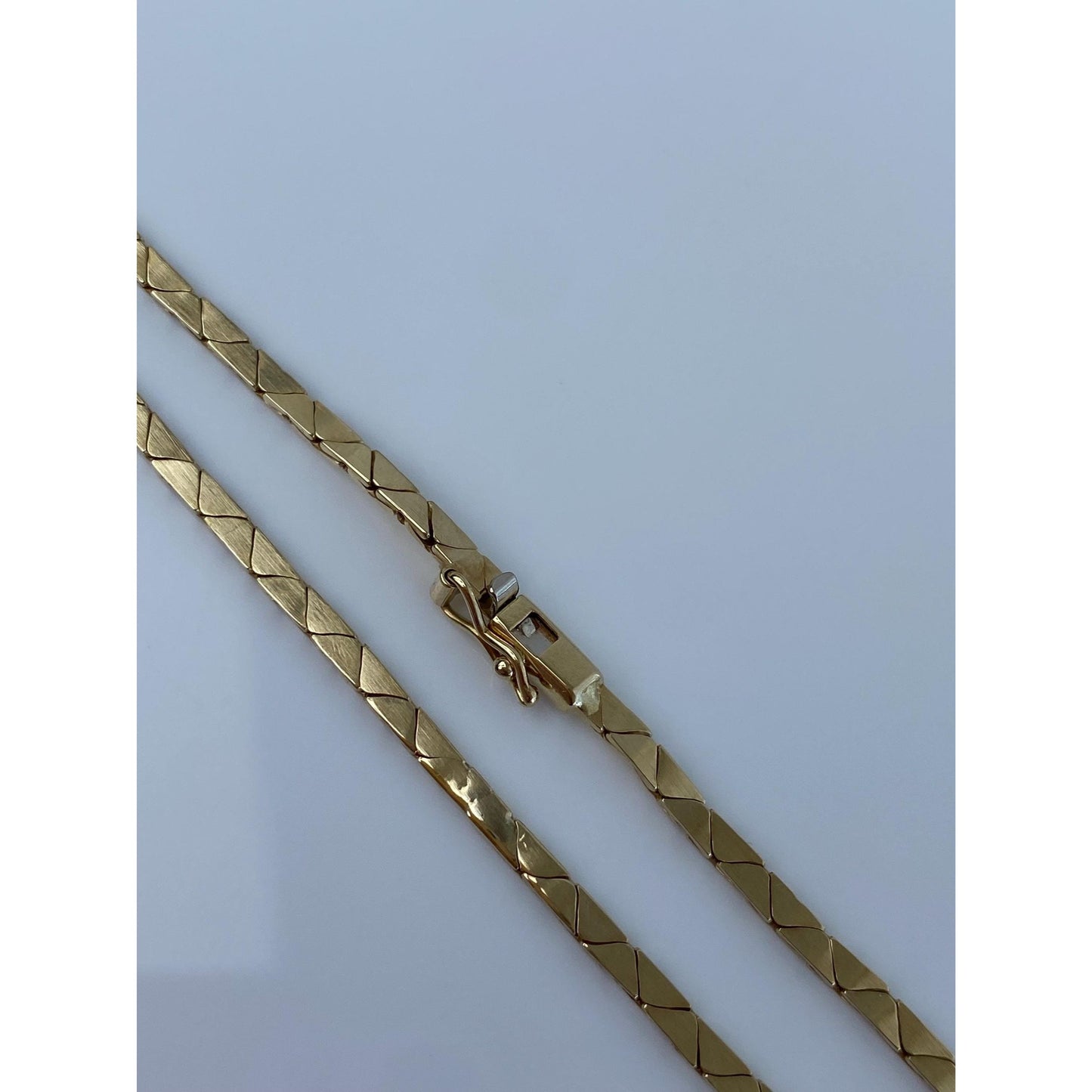 Vintage Solid 14k Yellow Gold Chunky Triangle Link Chain Necklace - 18 inches