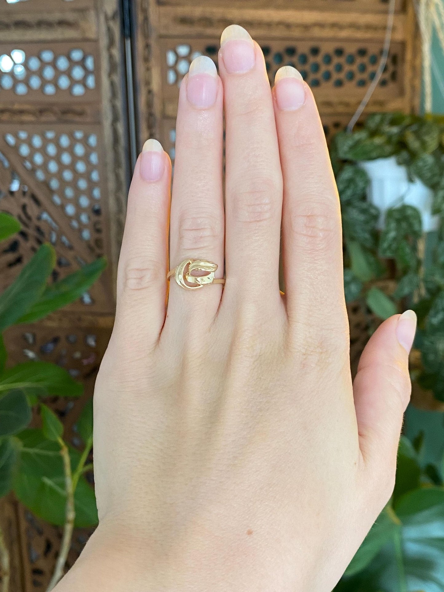 Solid 14k Yellow Gold Diamond Cut Design Ring - Size 5.75