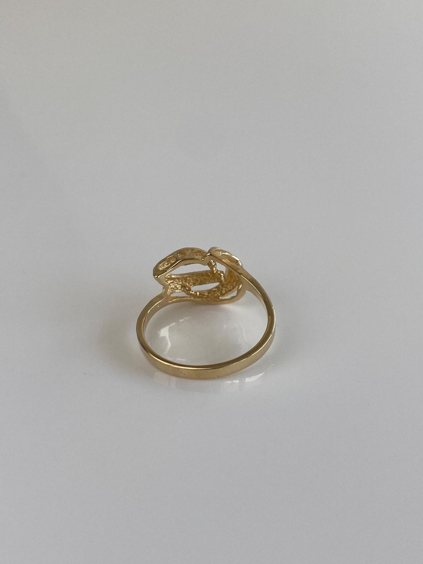 Solid 14k Yellow Gold Diamond Cut Design Ring - Size 5.75