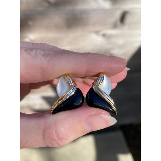 Vintage Solid 14k Yellow Gold Onyx Mother of Pearl Stud Earrings