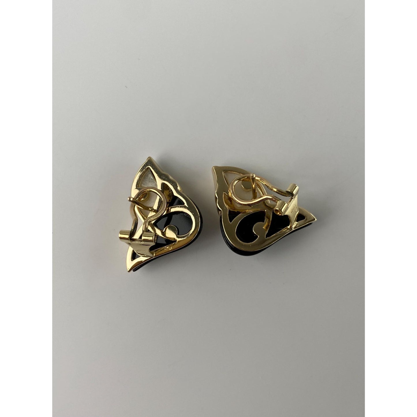 Vintage Solid 14k Yellow Gold Onyx Mother of Pearl Stud Earrings