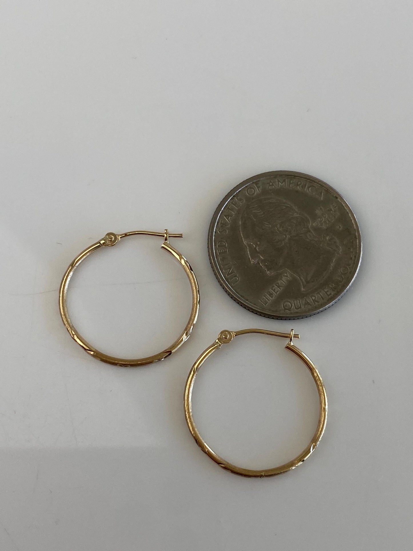 Vintage 10k Yellow Gold Diamond Cut Thin Hoop Earrings